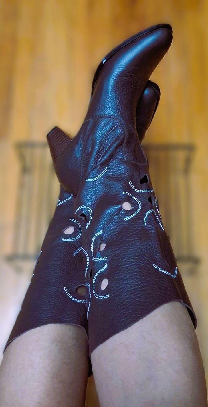 Genuine Leather Woman's Knee-high Brown Boots Made in Japan - photo 3