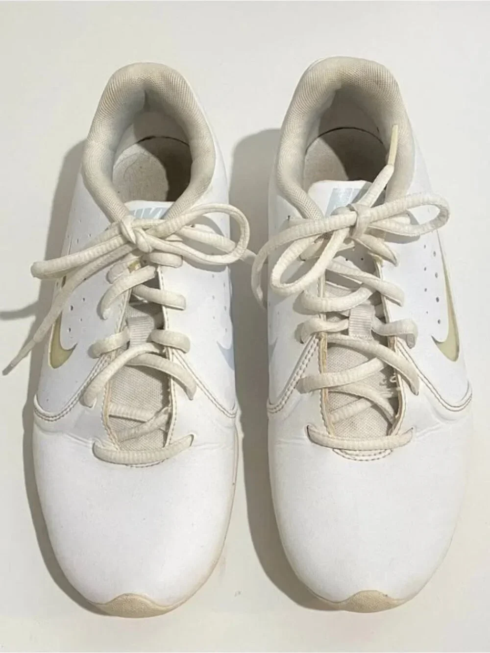 Nike Sideline 3 Women's 7 White Cheerleading Athletic Shoes