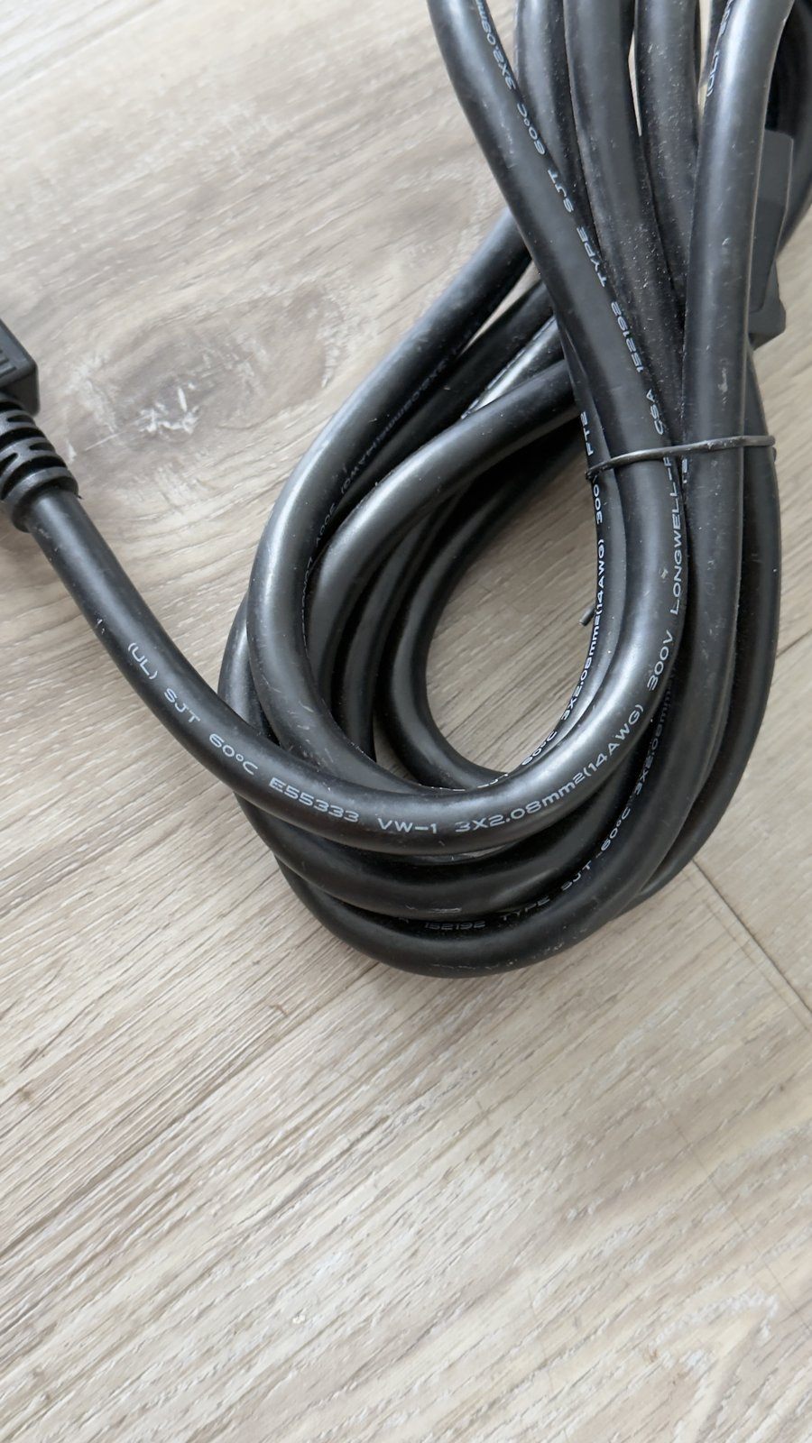 Heavy-Duty 14 AWG Power Cord – 3-Prong to IEC C13-Style Plug - photo 3