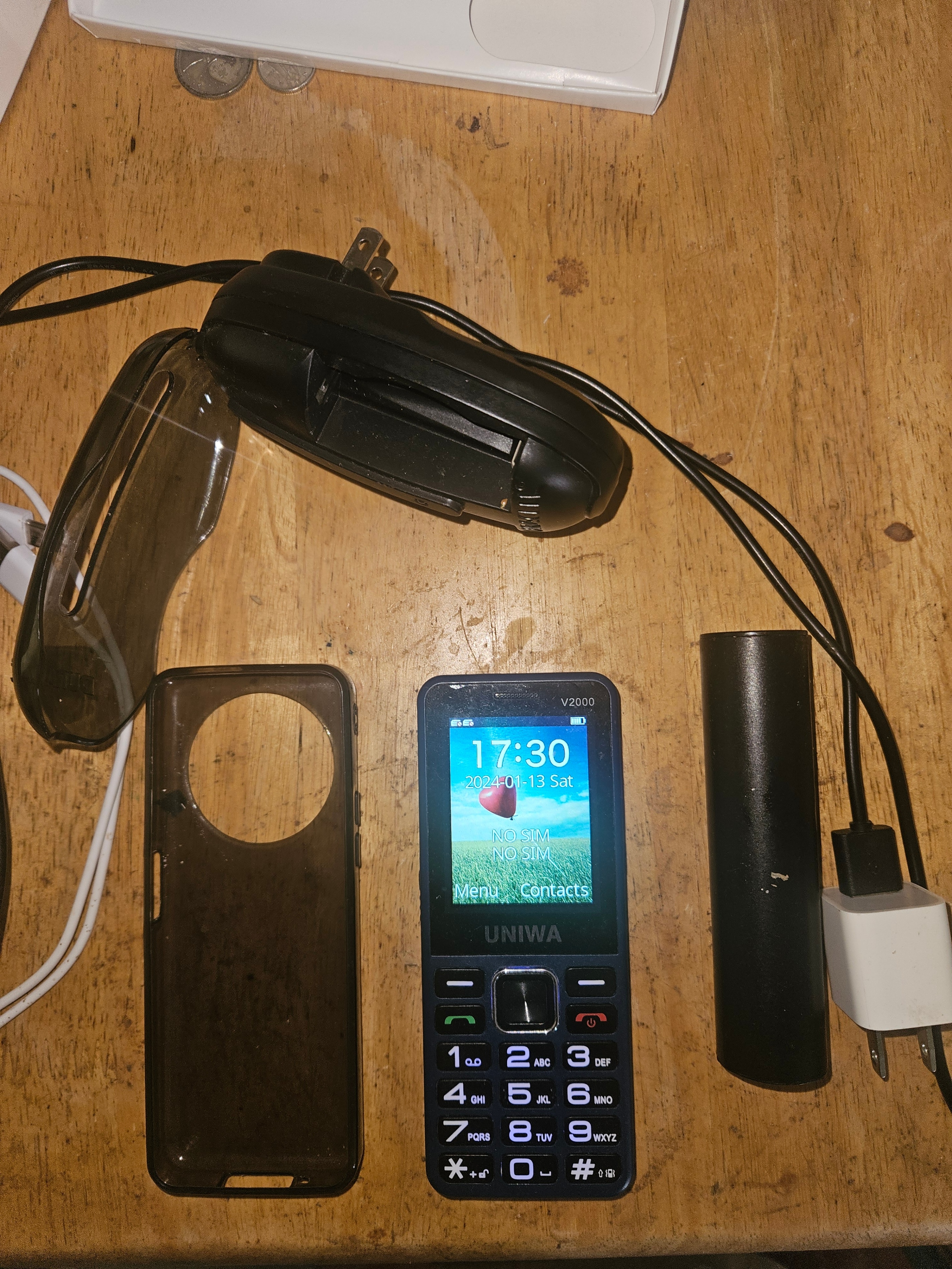 UNIWA 4G LTE BIG BUTTON PHONE--DUAL SIM--FM RADIO--PLZ READ AD