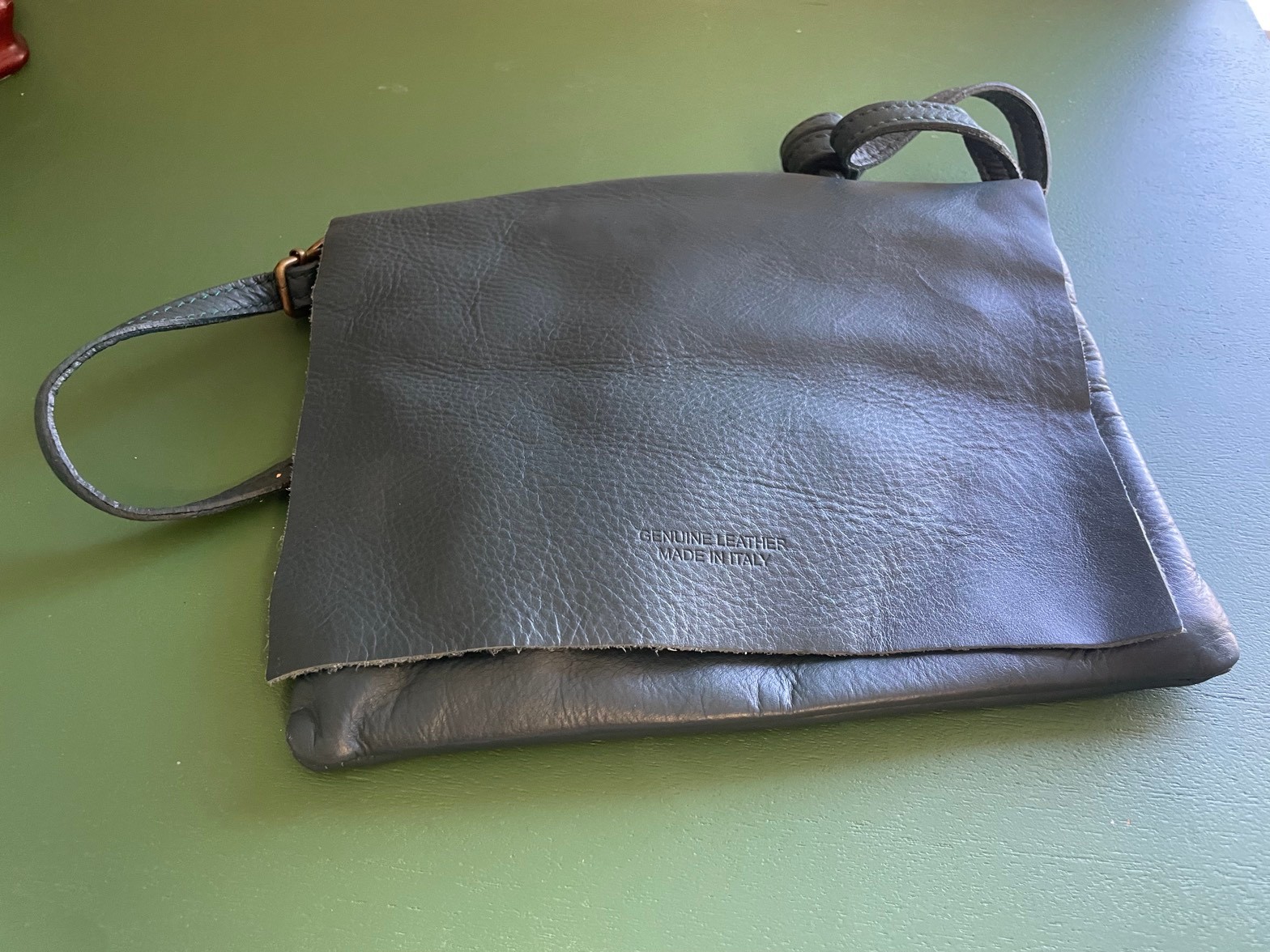 5 purses & clutches, from $15 - photo 4