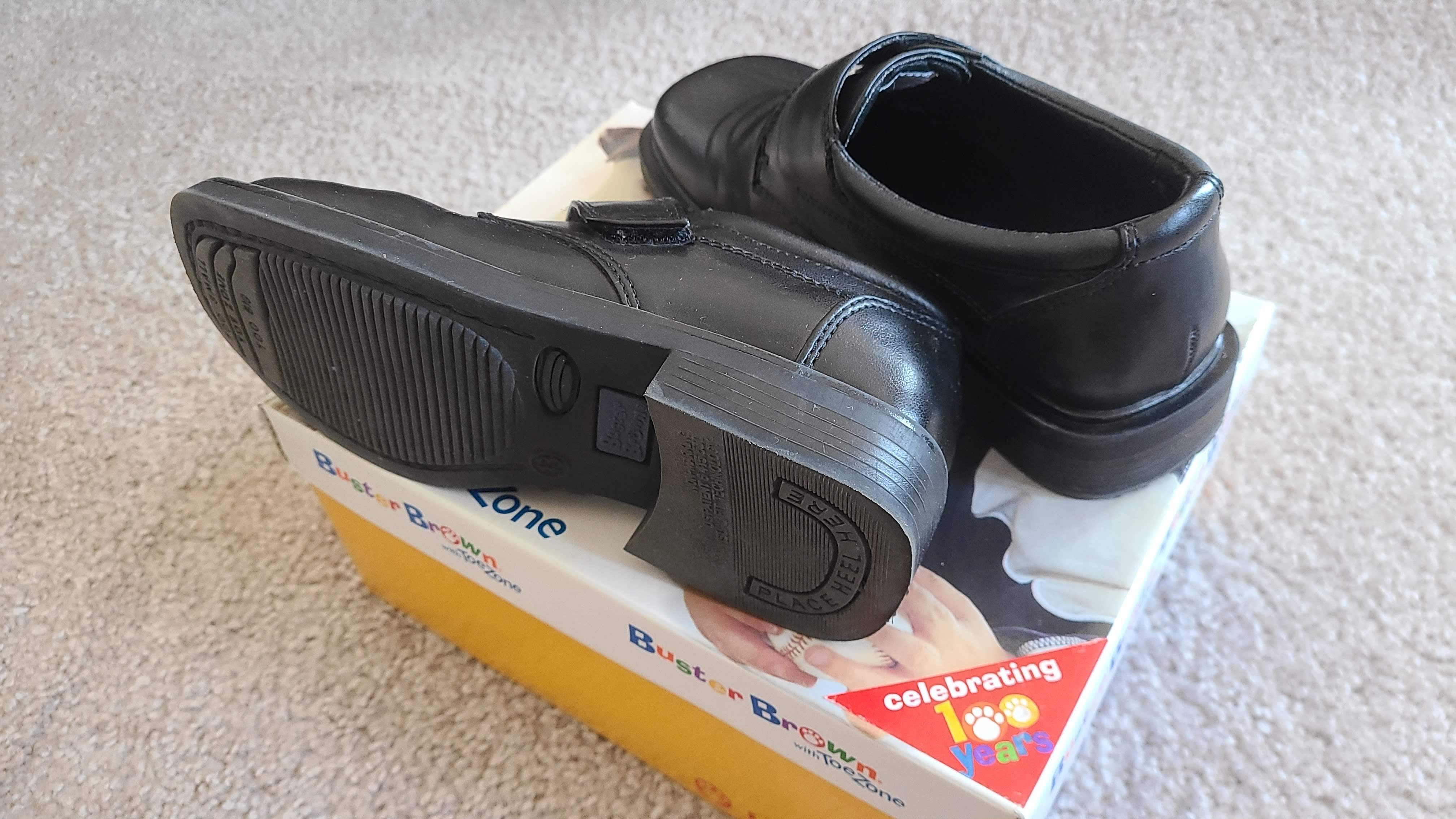 Buster Brown with ToeZone Boys Black Leather Shoes, Size 13M - photo 2