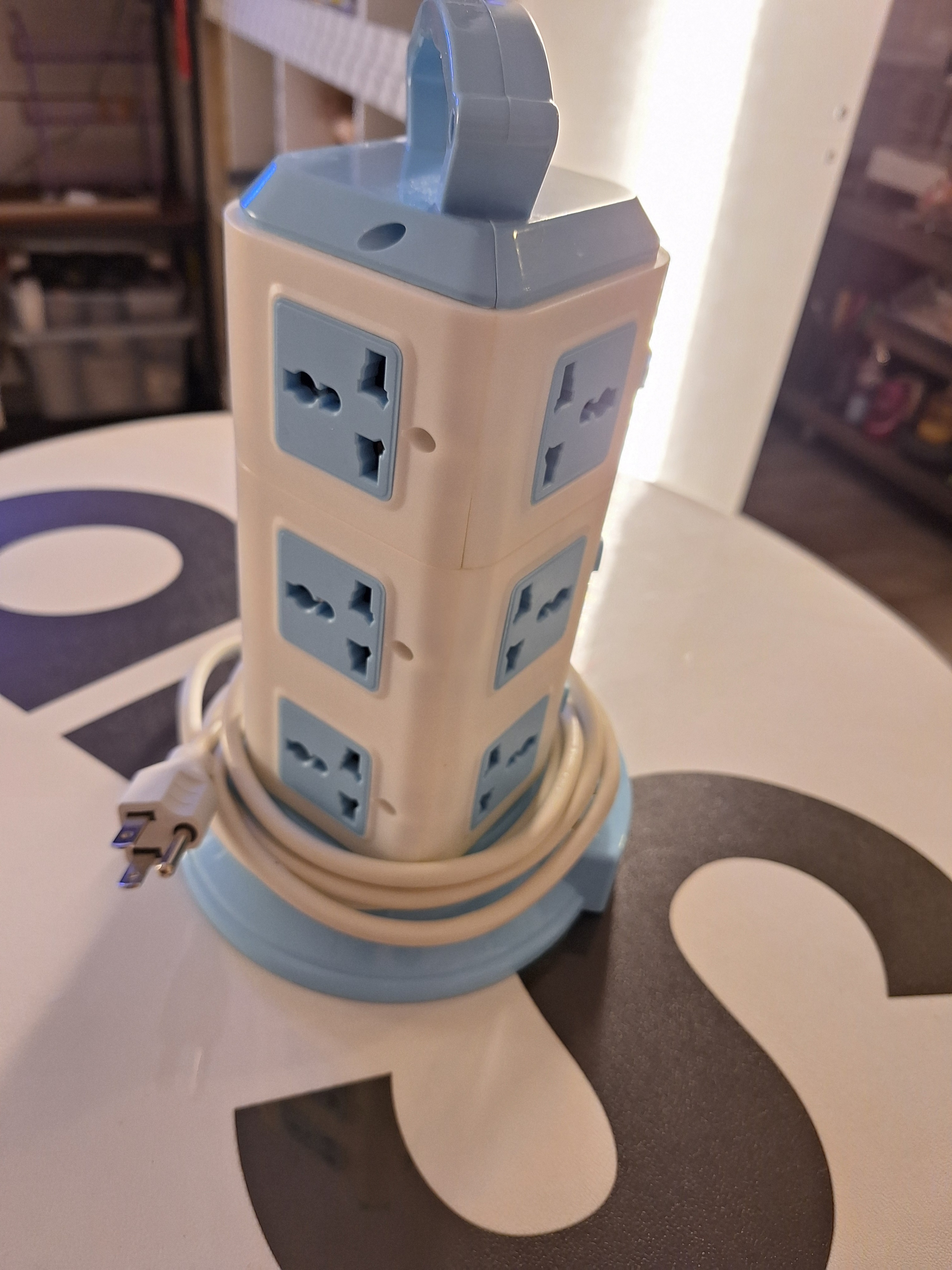 Tower Surge Protector Power Strip with USB Ports - photo 2
