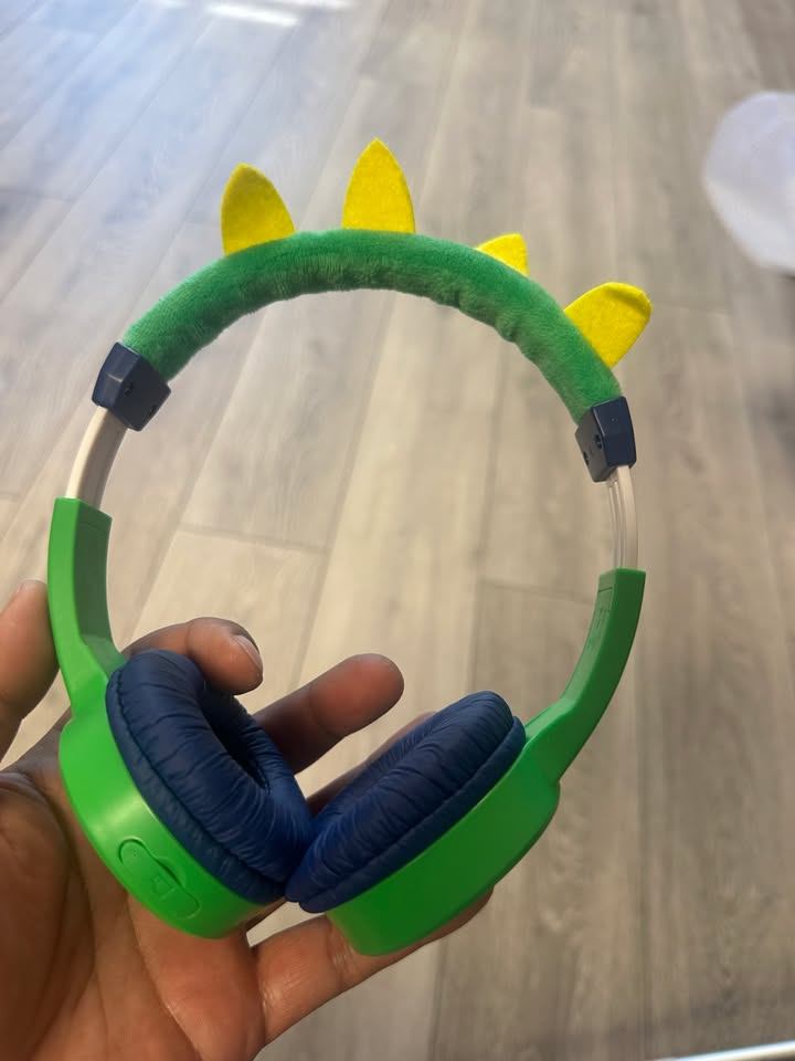 kakabomi Kids Bluetooth Headphones – Green Dinosaur, 85dB - photo 2