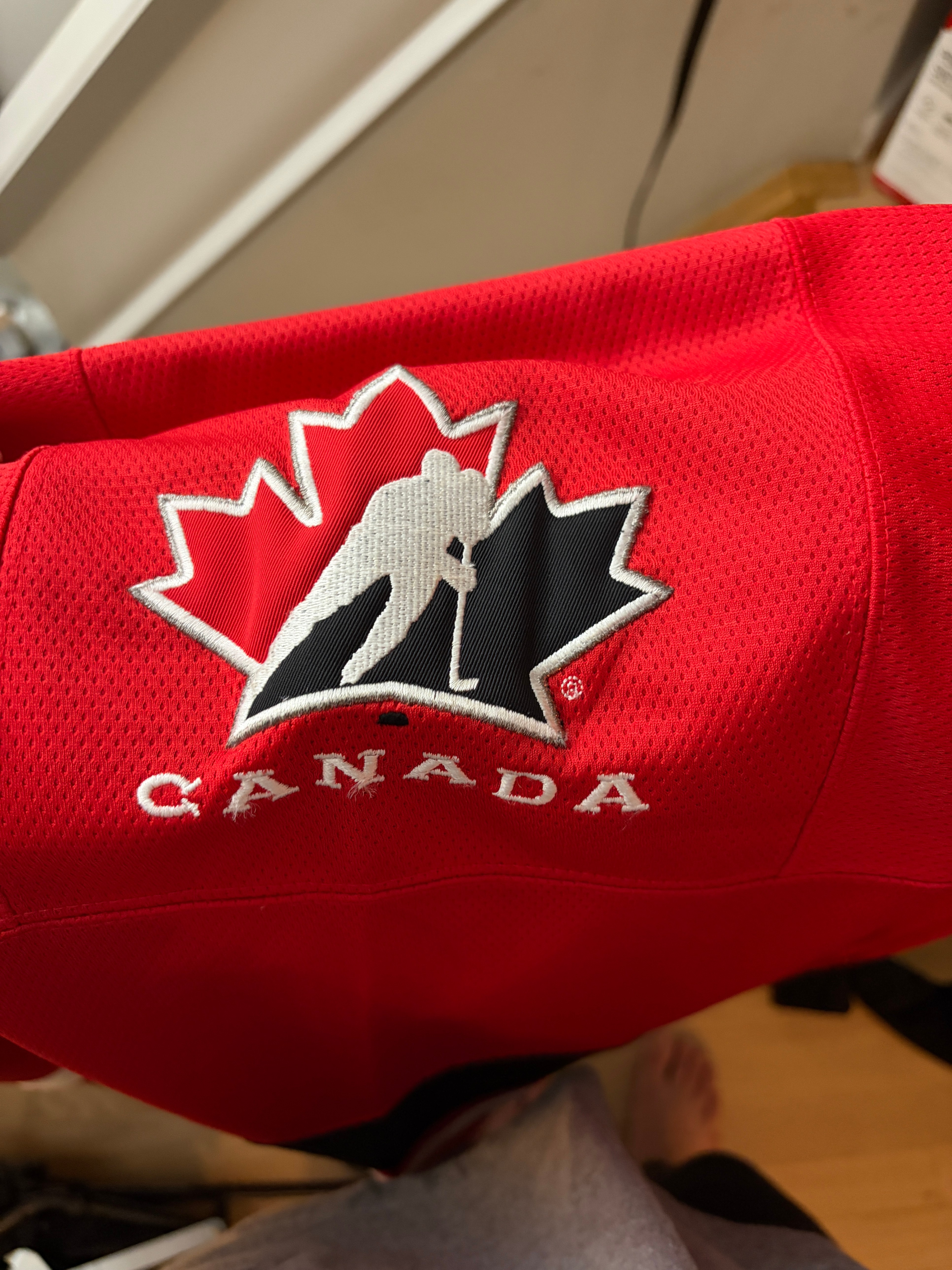 Nike Canada Hockey Hoodie - Size XL - photo 3
