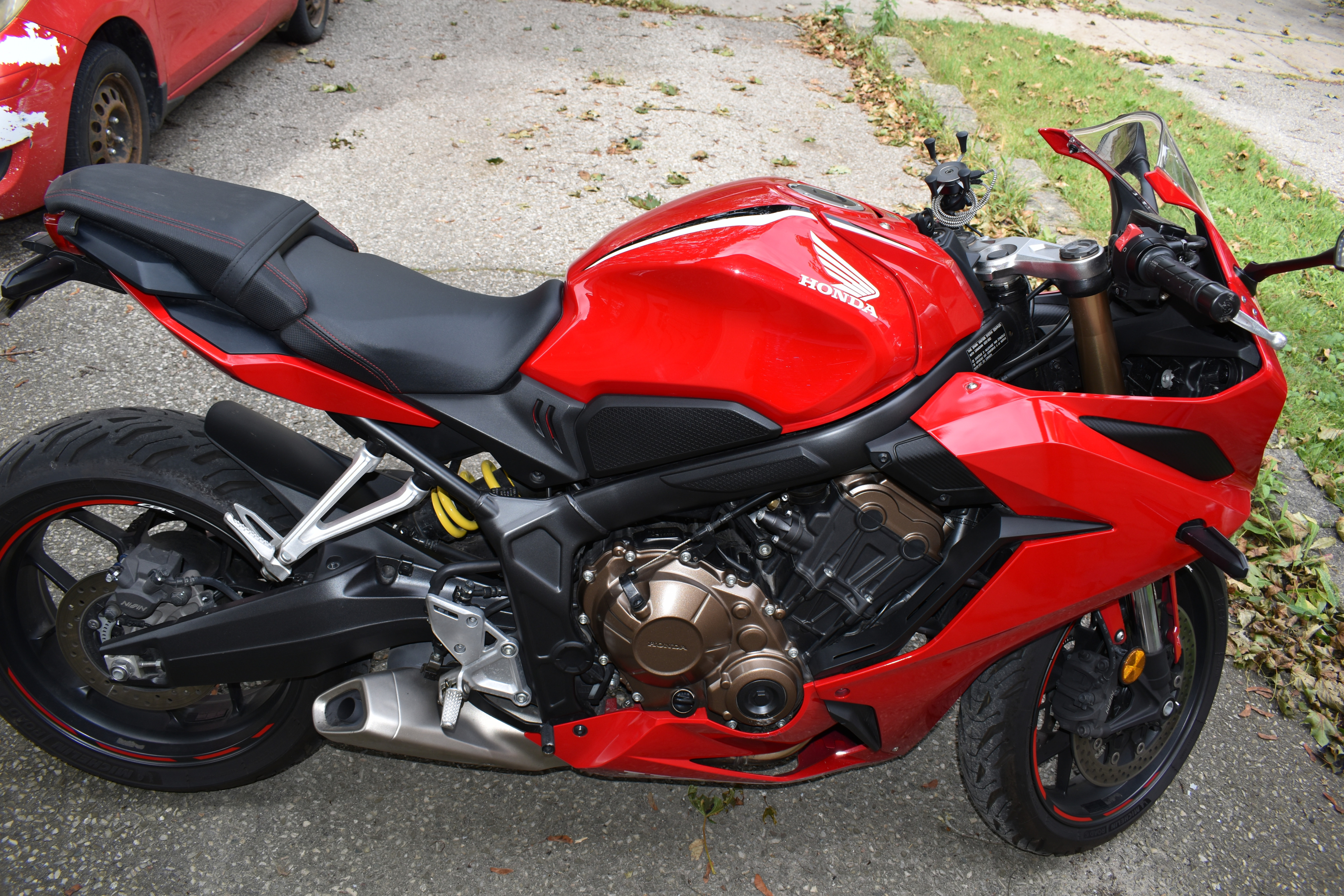 Honda CBR 650R - photo 3