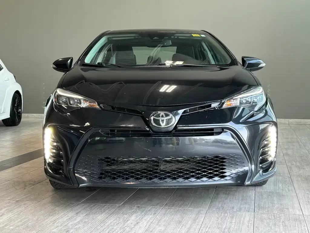 2018 Toyota Corolla - photo 2
