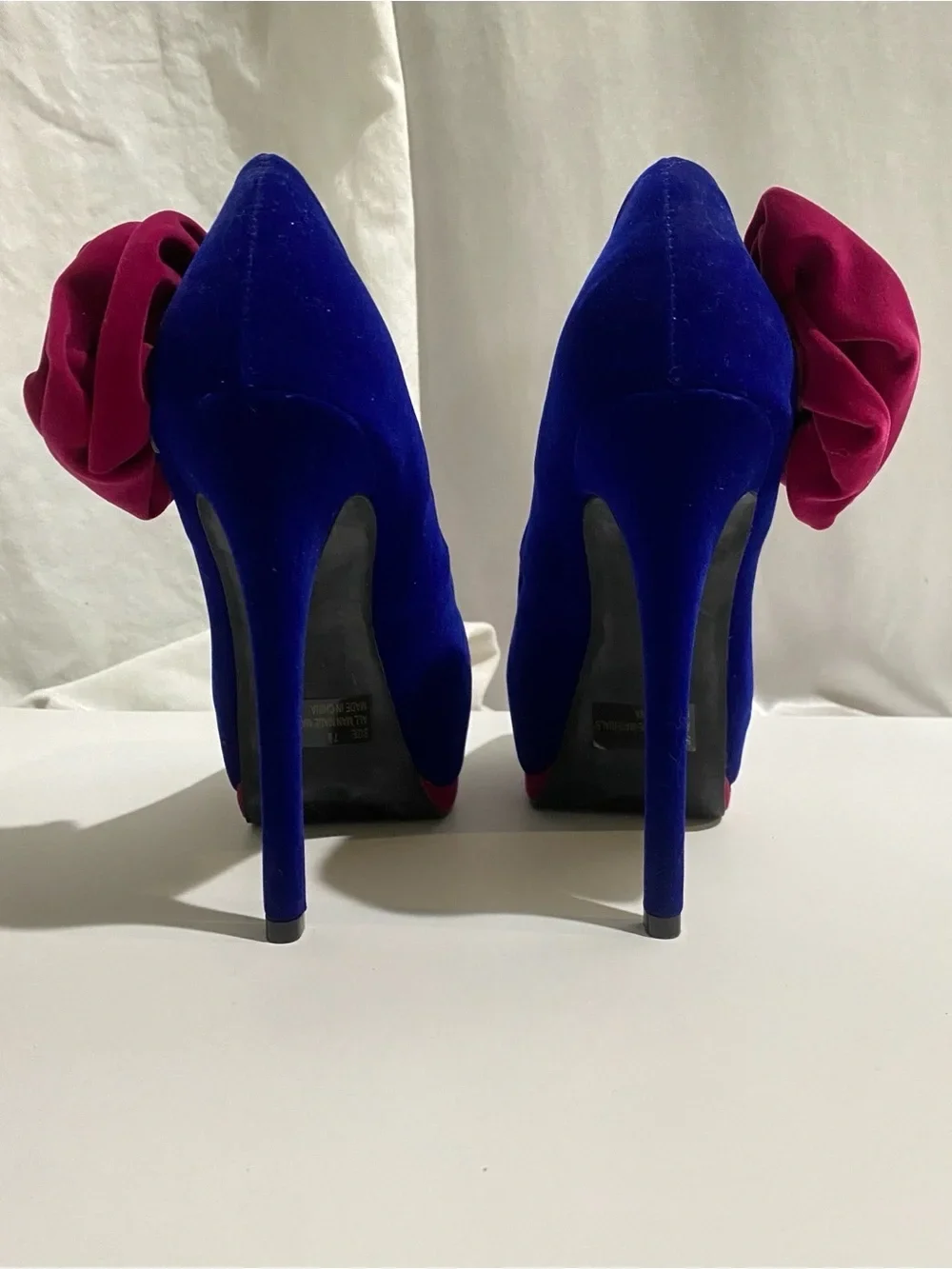 Qupid Women's 7.5 Blue Peep Toe Heels W/Pink Rosette Accent - photo 2