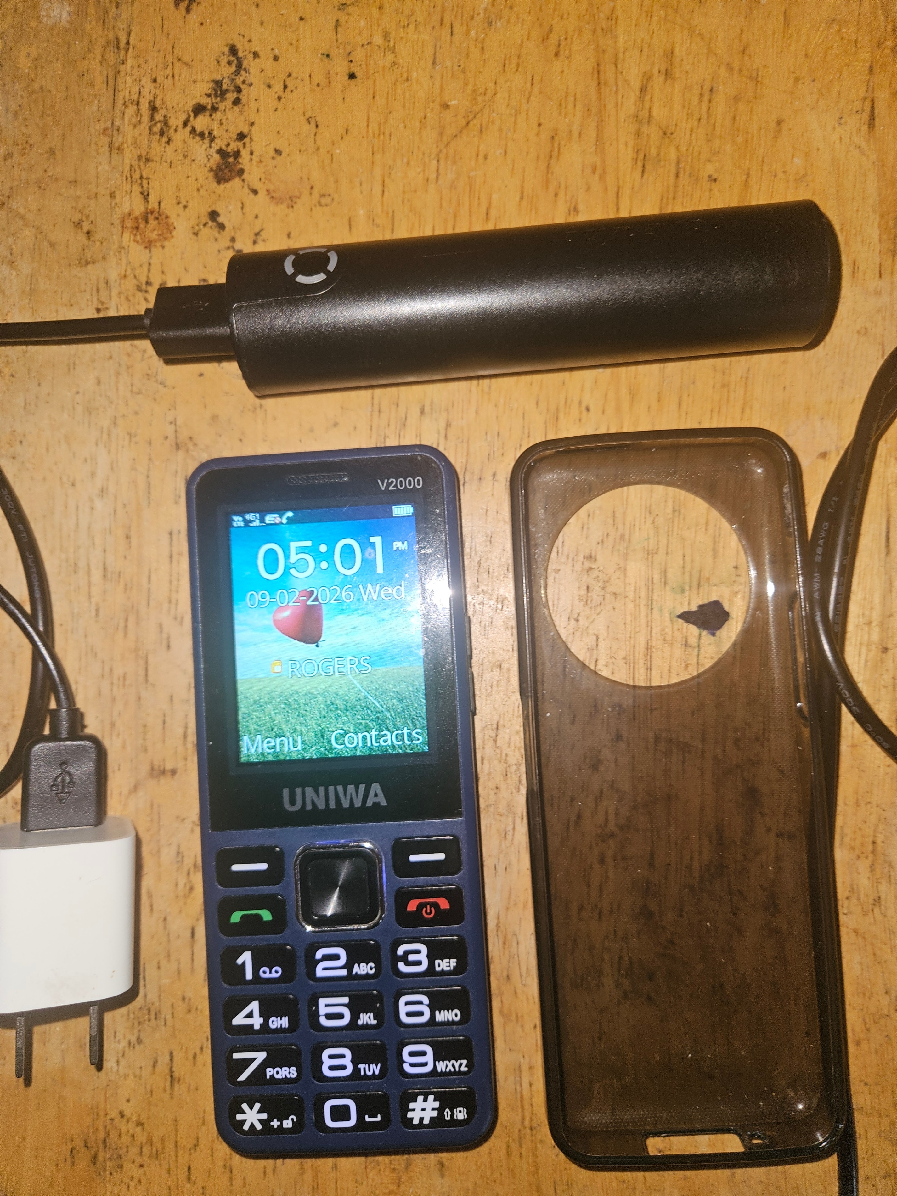 UNIWA 4G LTE BIG BUTTON PHONE--DUAL SIM--FM RADIO--PLZ READ AD