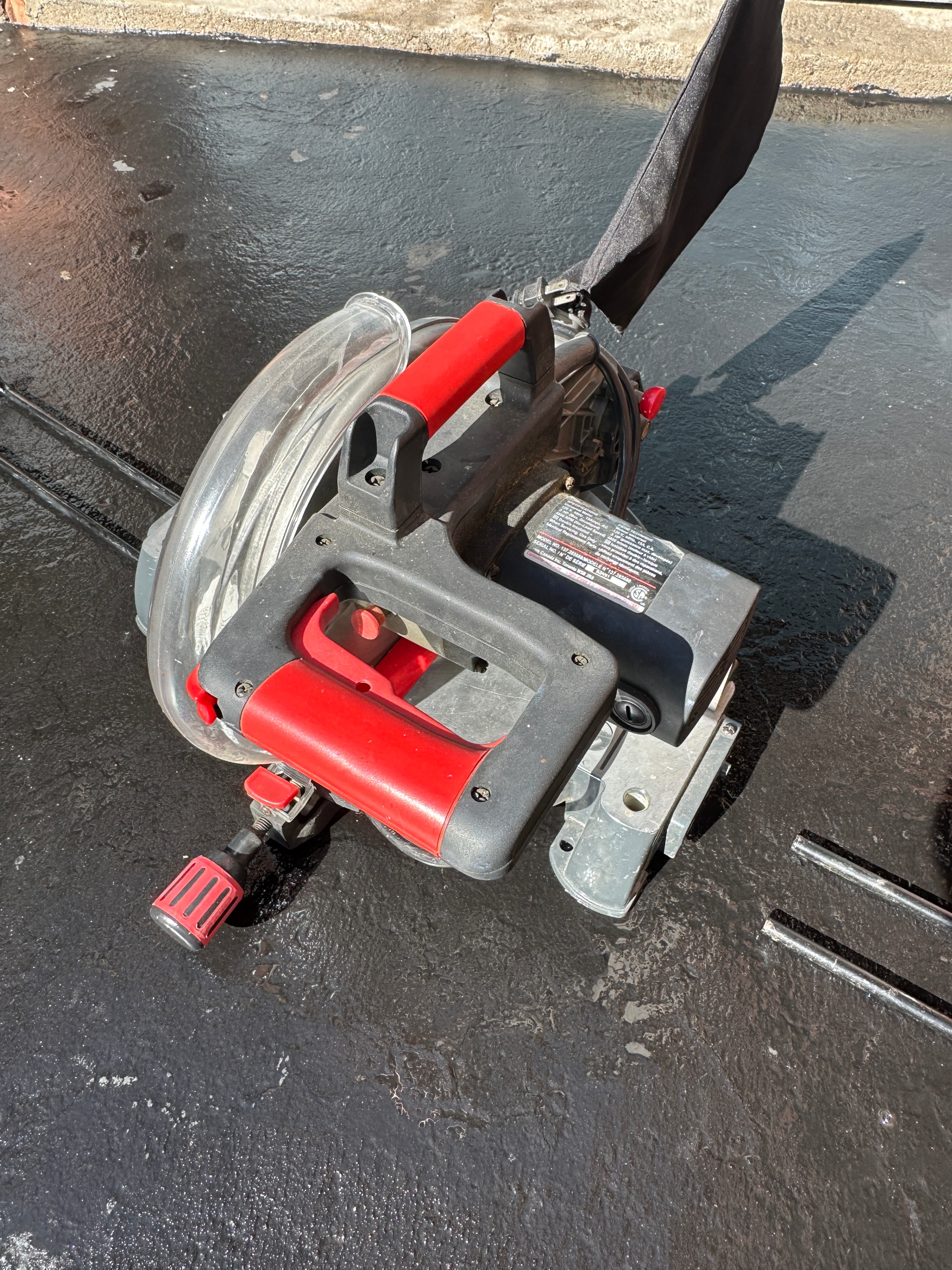 Craftsman 10-inch 15-Amp Folding Compound Miter Saw (CMXEMAR120) - photo 2