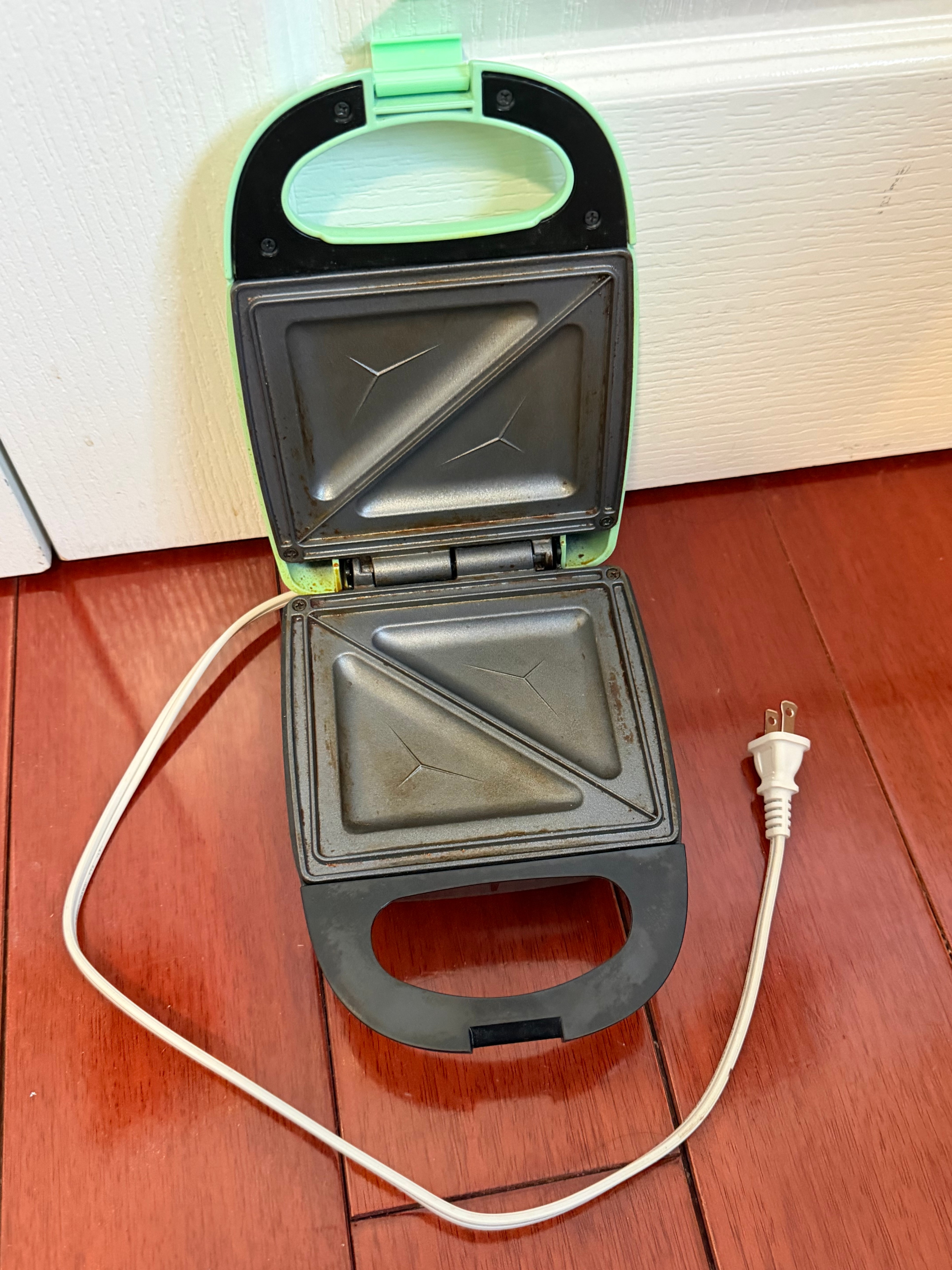 Nostalgia MyMini Sandwich Maker – Mint Green - photo 2