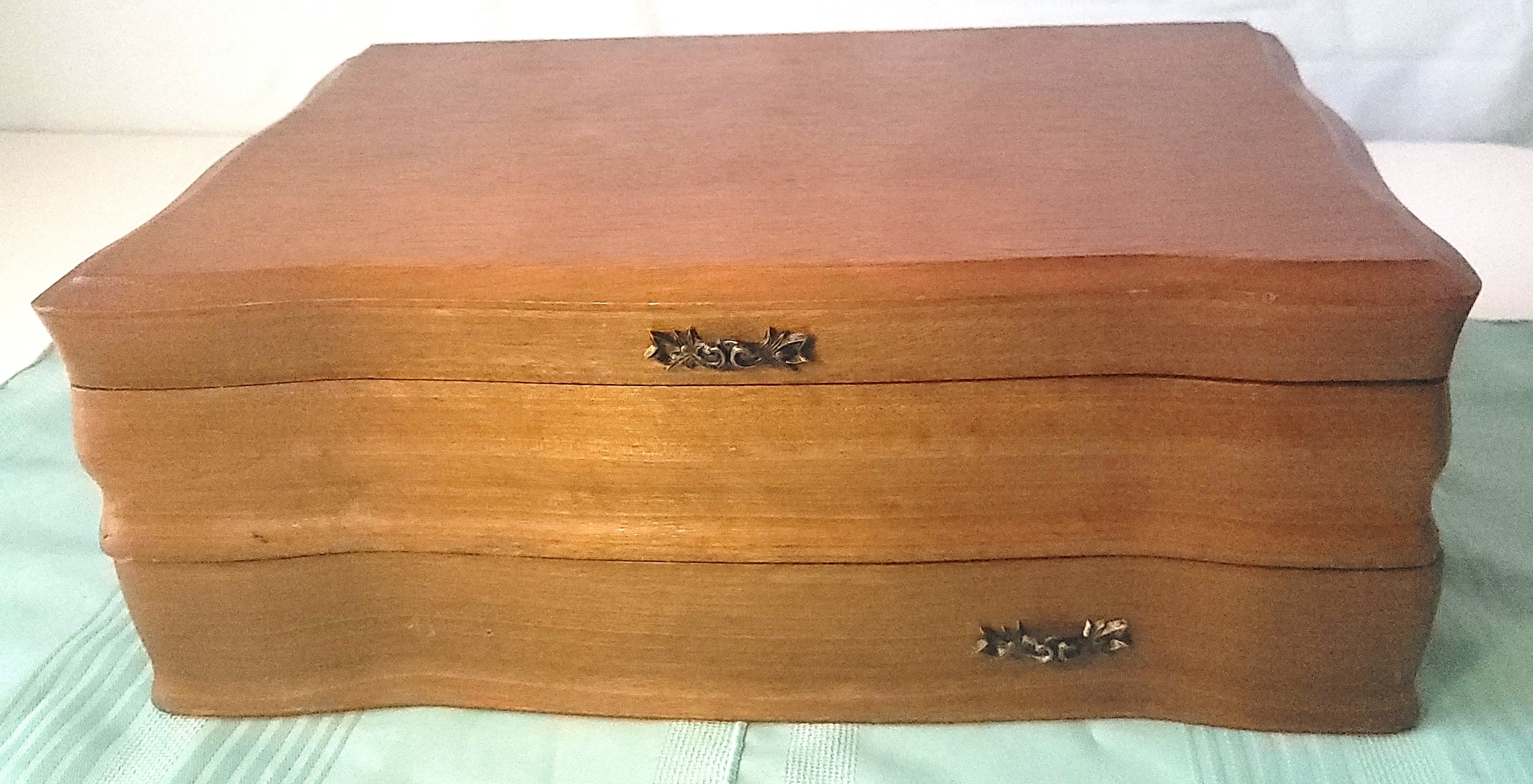 1965 Wooden Flatware Chest Red Felt Silverware Storage Scalloped