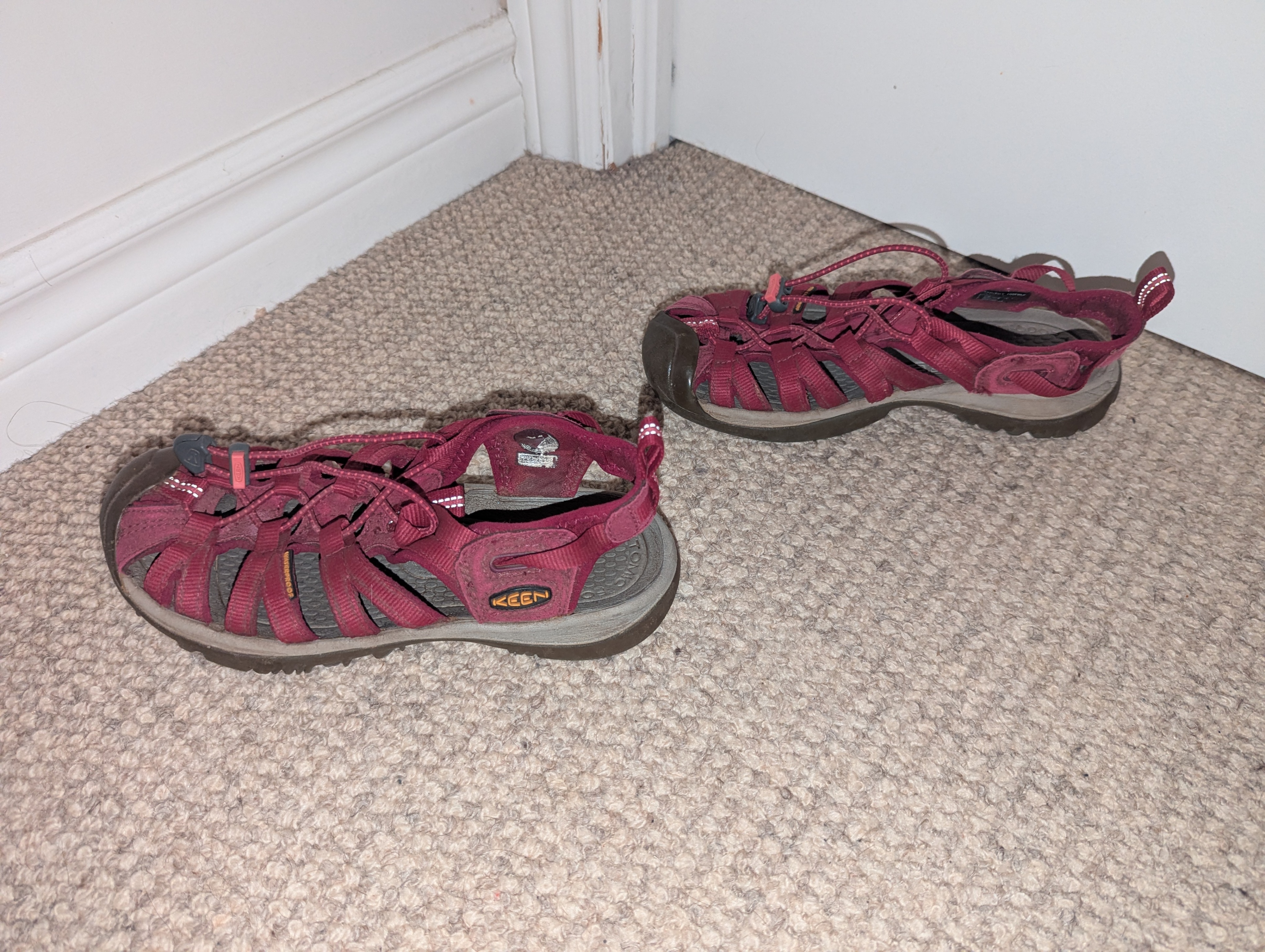 Keen Women's Waterproof Sandals, Maroon - photo 4