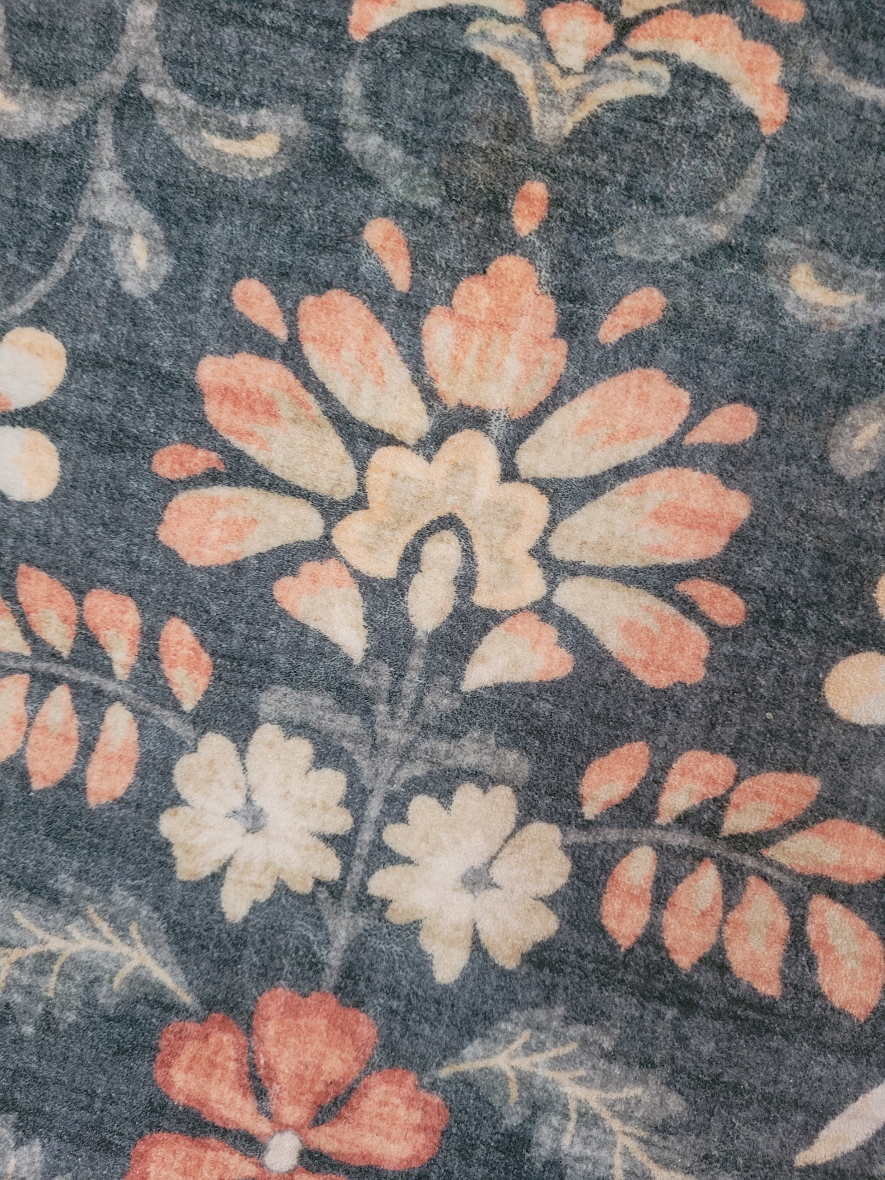 5' × 7' Homesense Floral Area Rug - photo 4