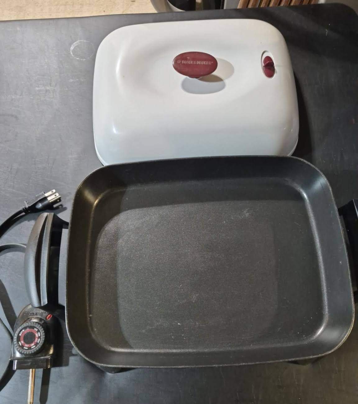 Black & Decker SK600 Electric Skillet - photo 2