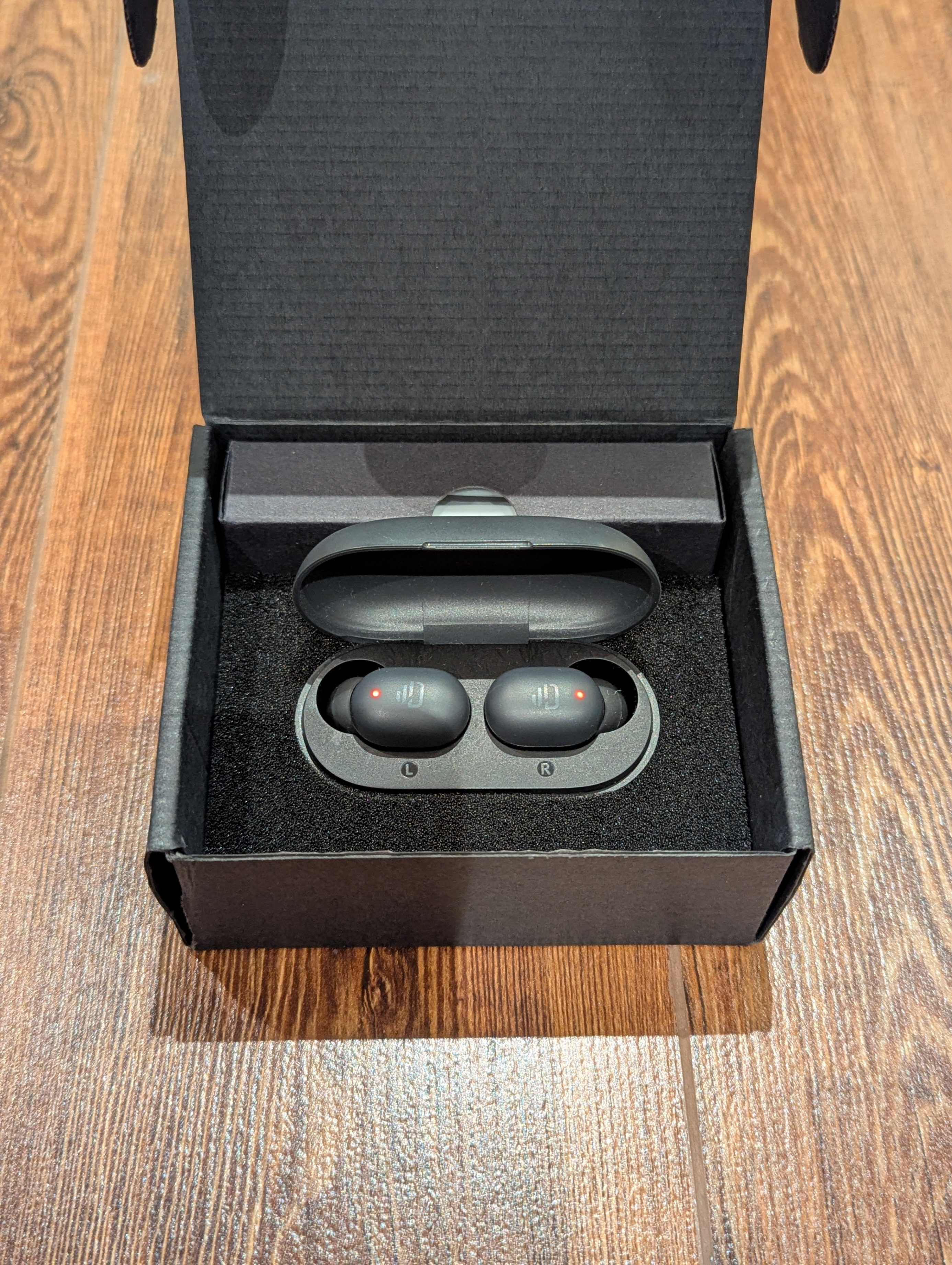 Dudios Free Mini Wireless Earbuds