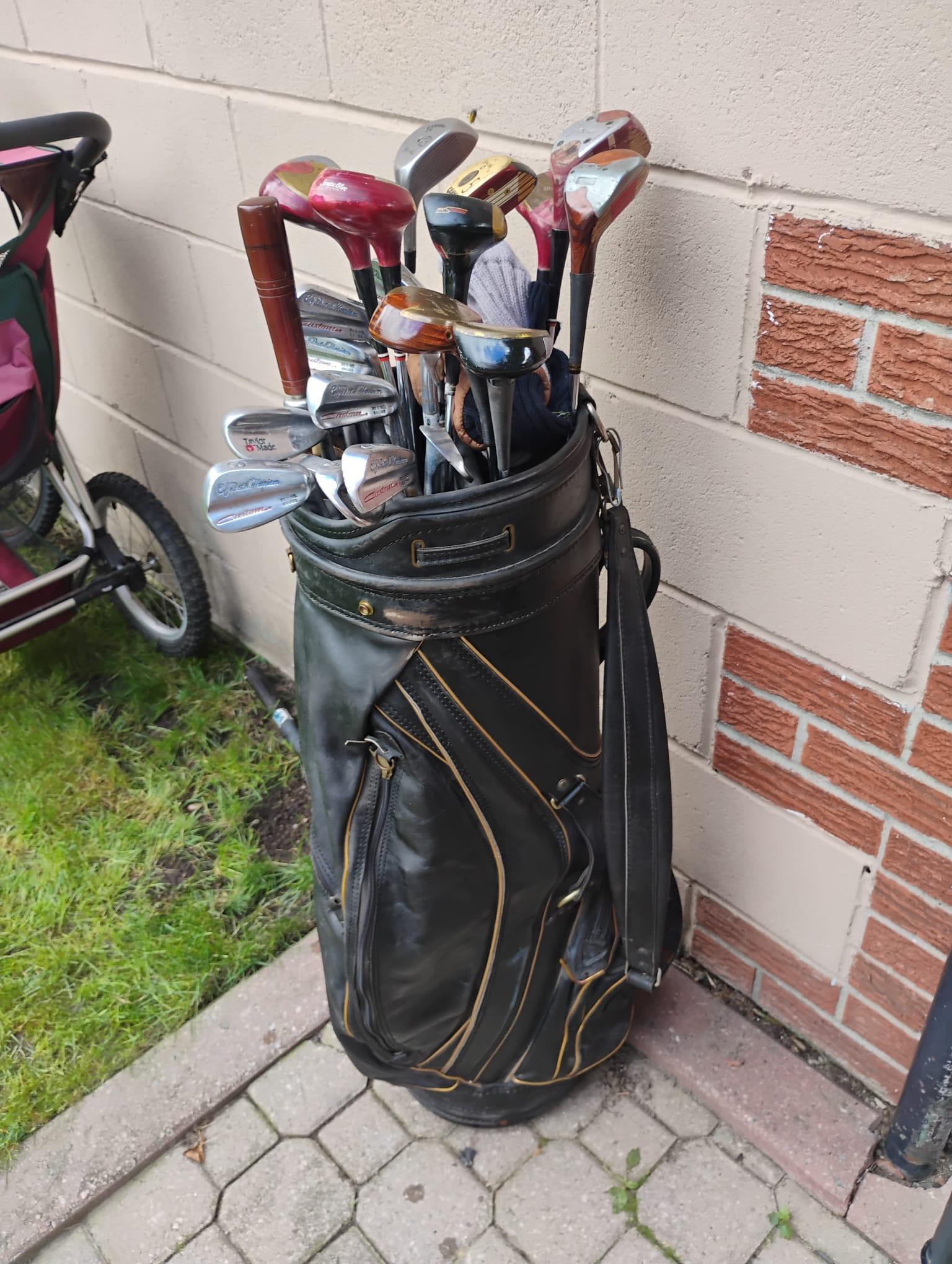 2 Golf Bags and Golf Clubs Right Handed - photo 5