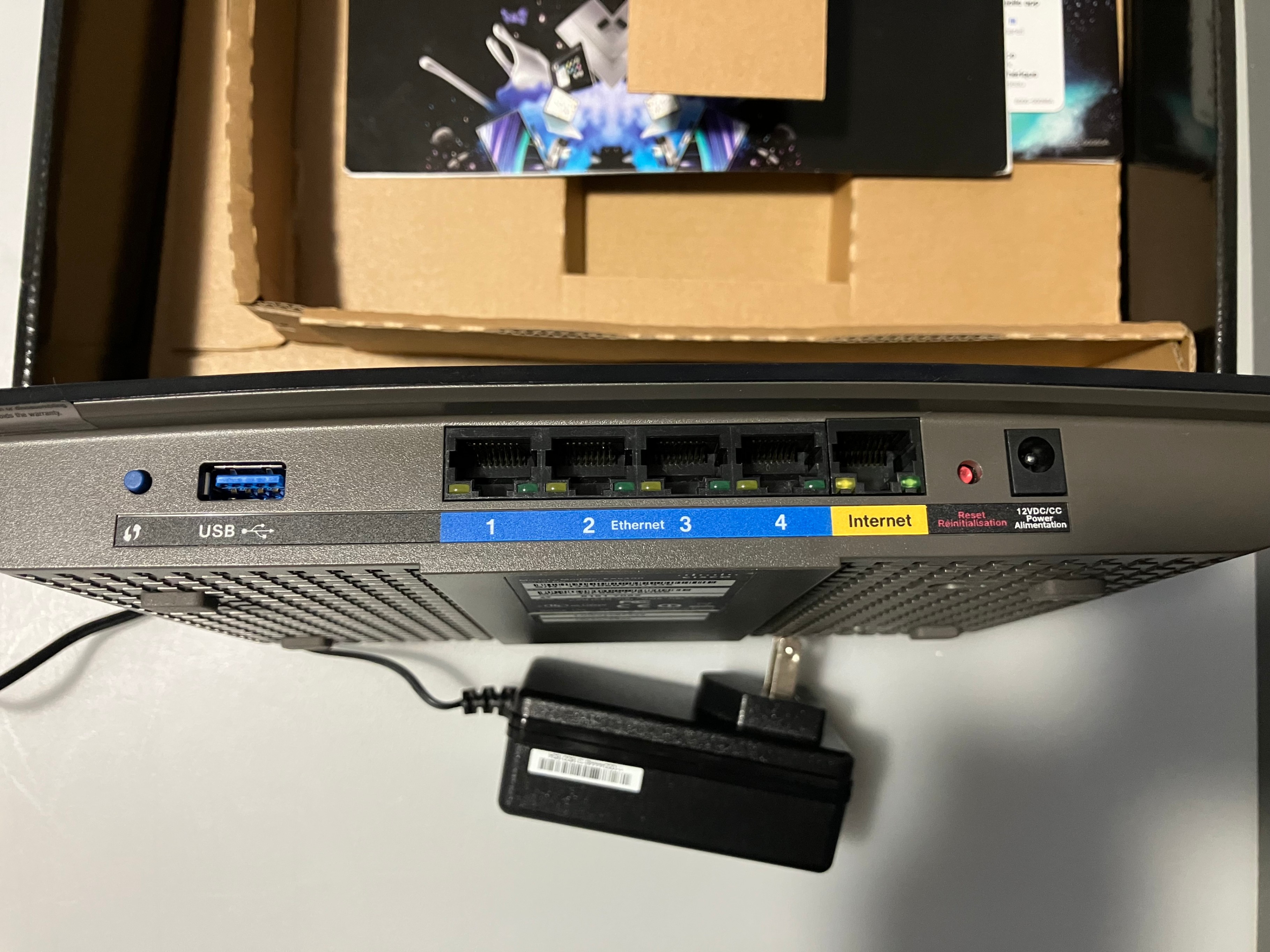 Linksys Smart Wi-Fi Router EA6400 - photo 2