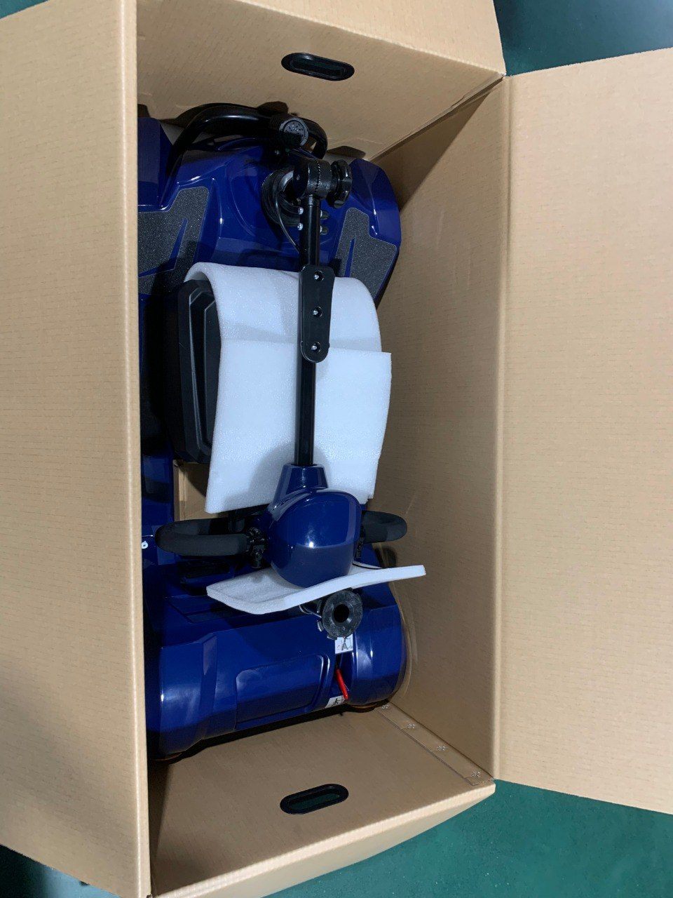 **Folding Electric Mobility Scooter – Lightweight & Portable** - photo 2