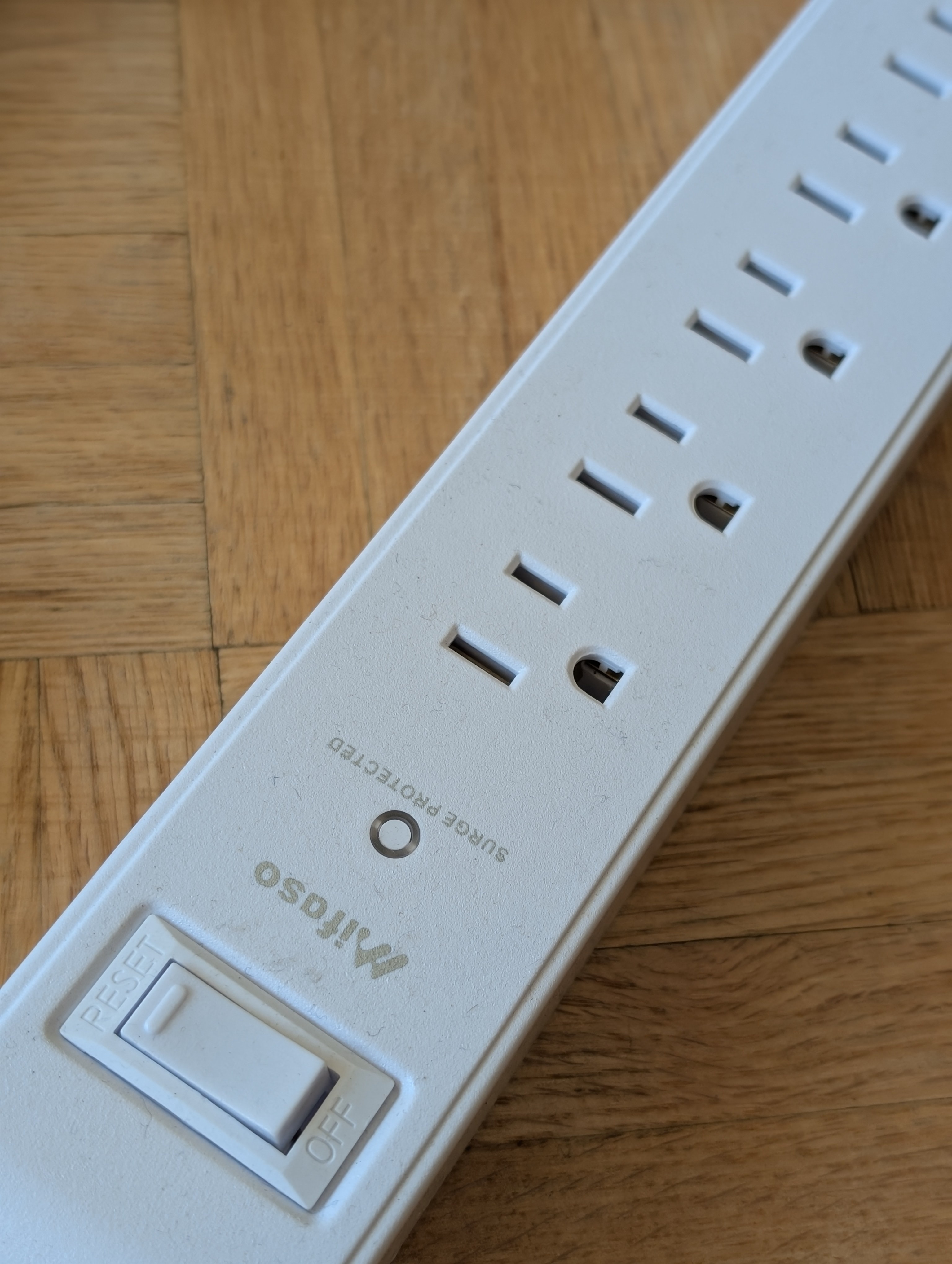Mifaso 2-Pack Surge Protector Power Bars USB-C - Like New