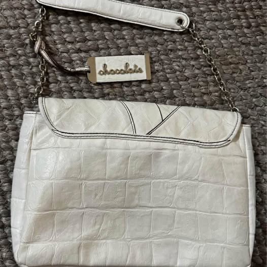 NEW Chocolate, New York handbag ￼ - photo 2