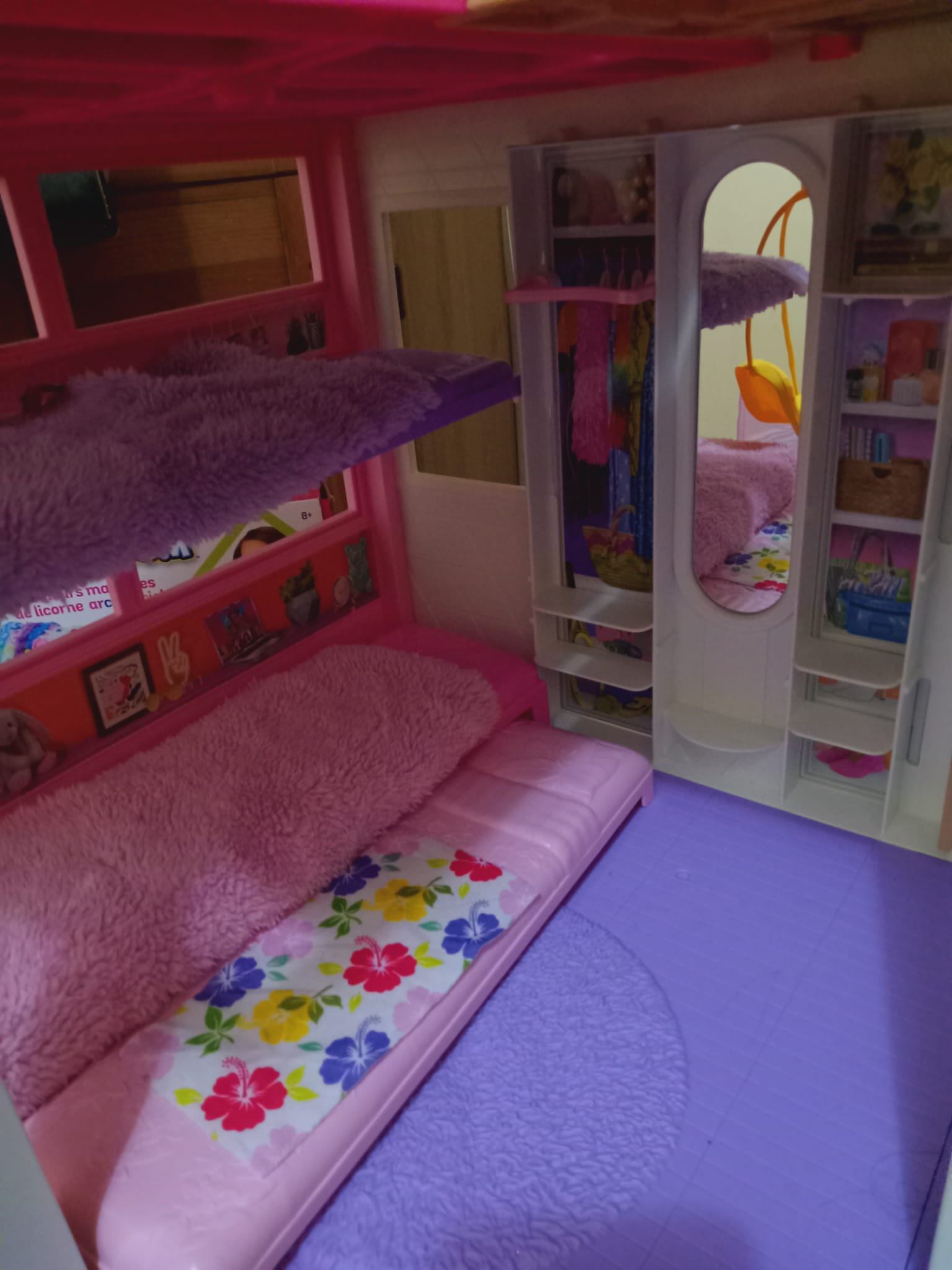 Barbie Dreamhouse Dollhouse with Accessories and Dolls - photo 4