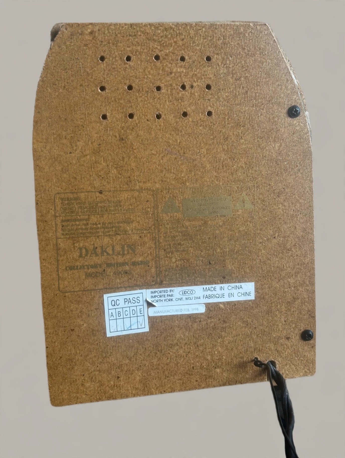 Daklin Museum Series 49053 Vintage-Style Cathedral Radio Wood - photo 5