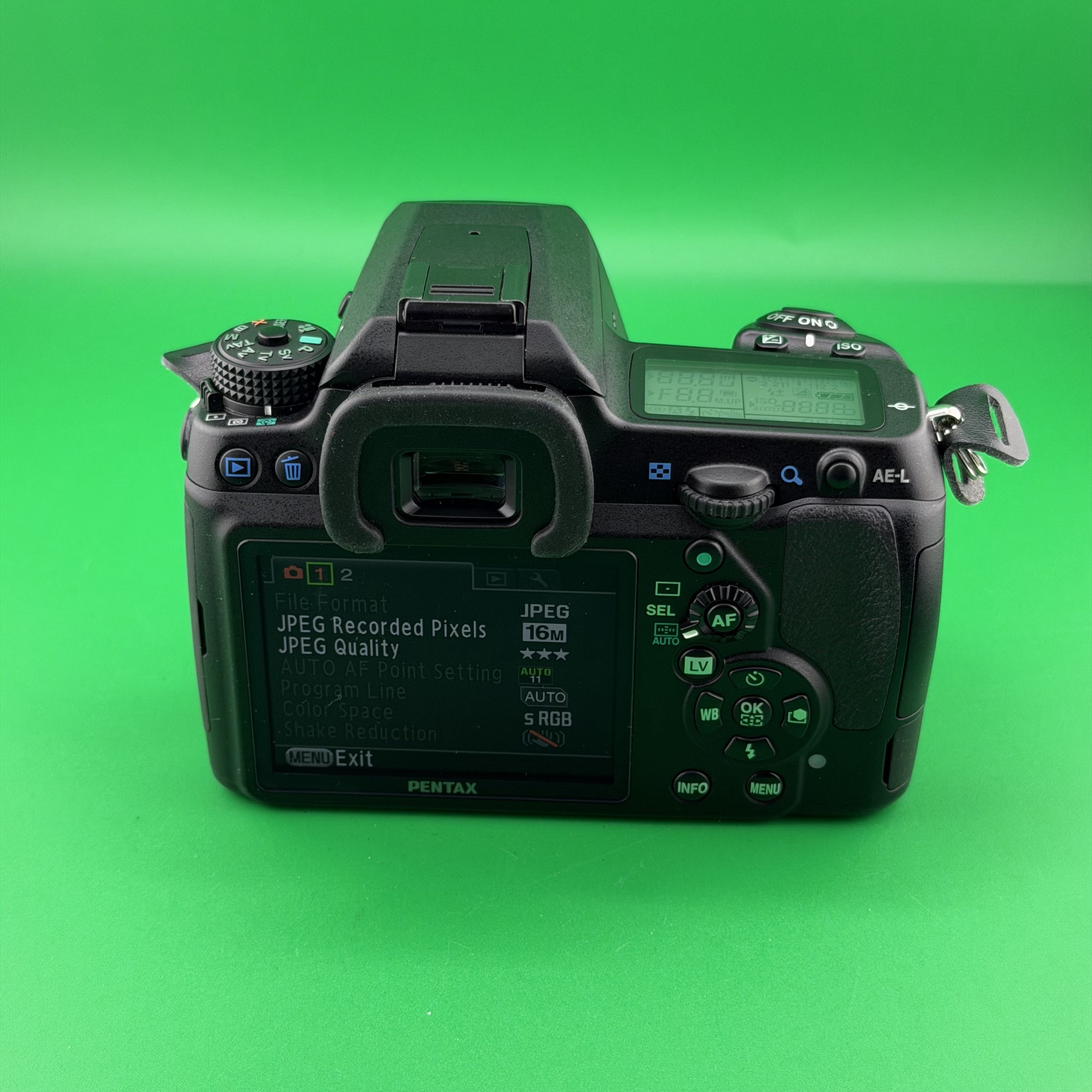 Pentax K-5 - Body Only - DSLR Camera - Excellent - photo 2