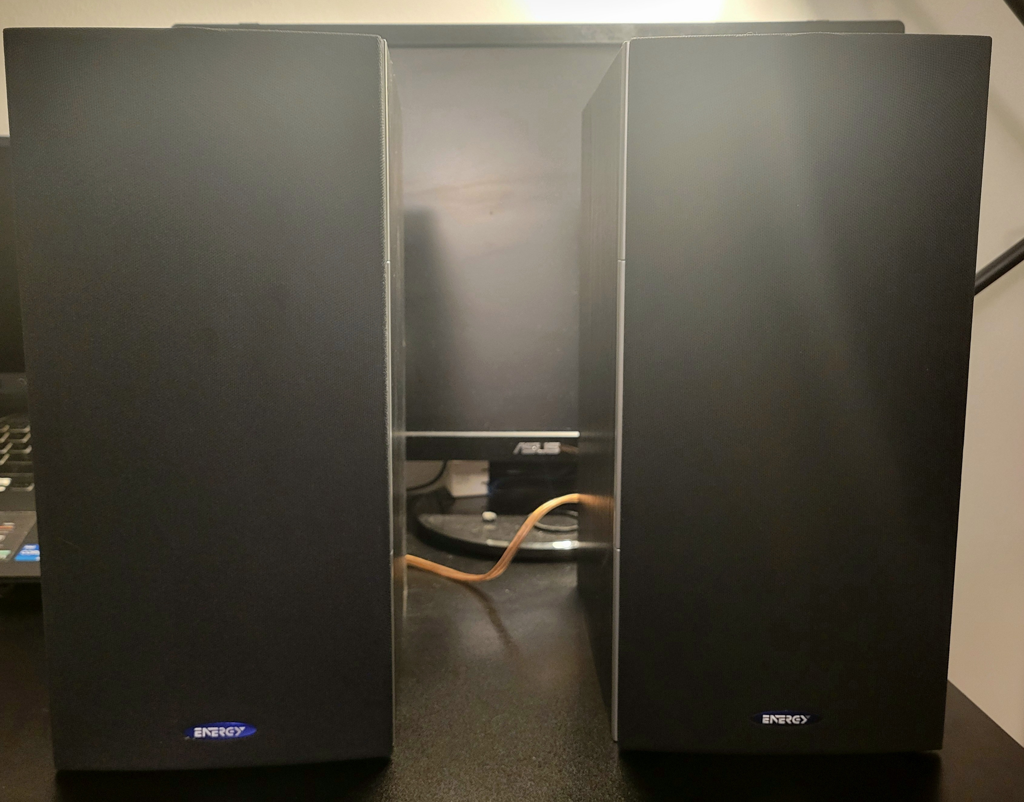 Pair of Energy Connoisseur Series C-1 B-1 Speakers