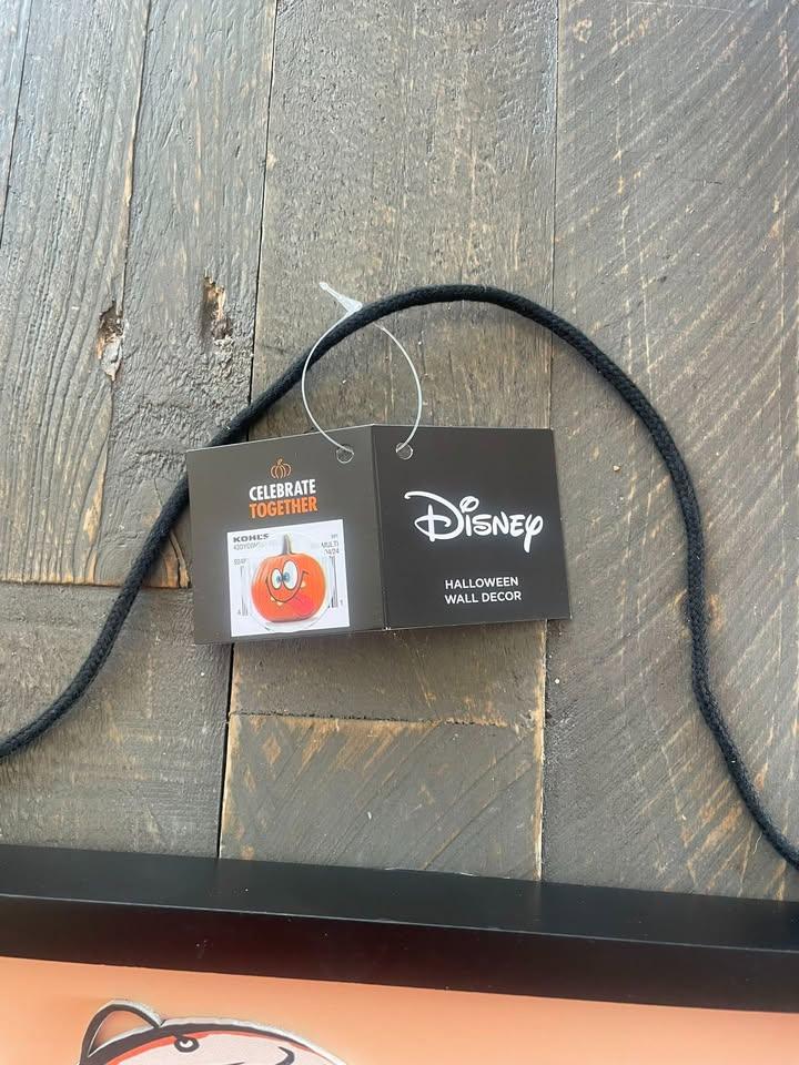 NEW - 3D Disney’s Mickey Mouse Halloween  Wall Decor - photo 5