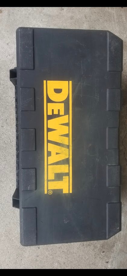 DEWALT 18V Cordless Circular Saw – Complete Kit - photo 2