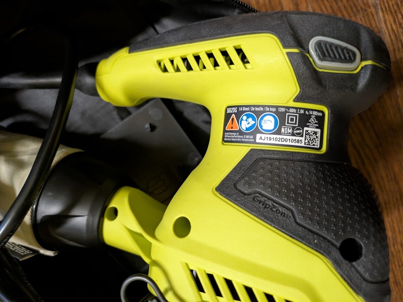 NEW Ryobi 1/4 Sheet Corded Sander Kit S652DG - photo 4