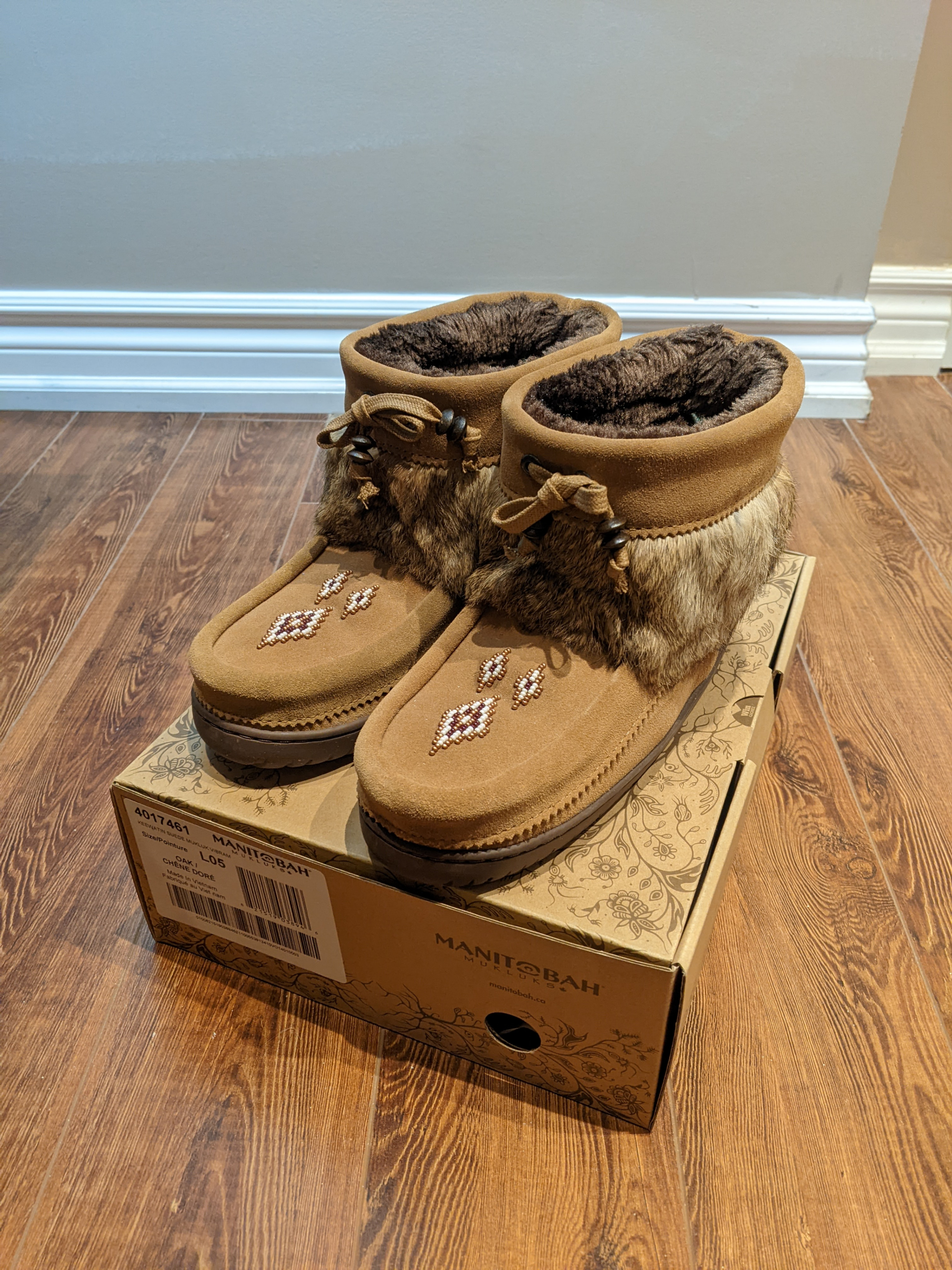 Manitobah Mukluks Keewatin Size 5