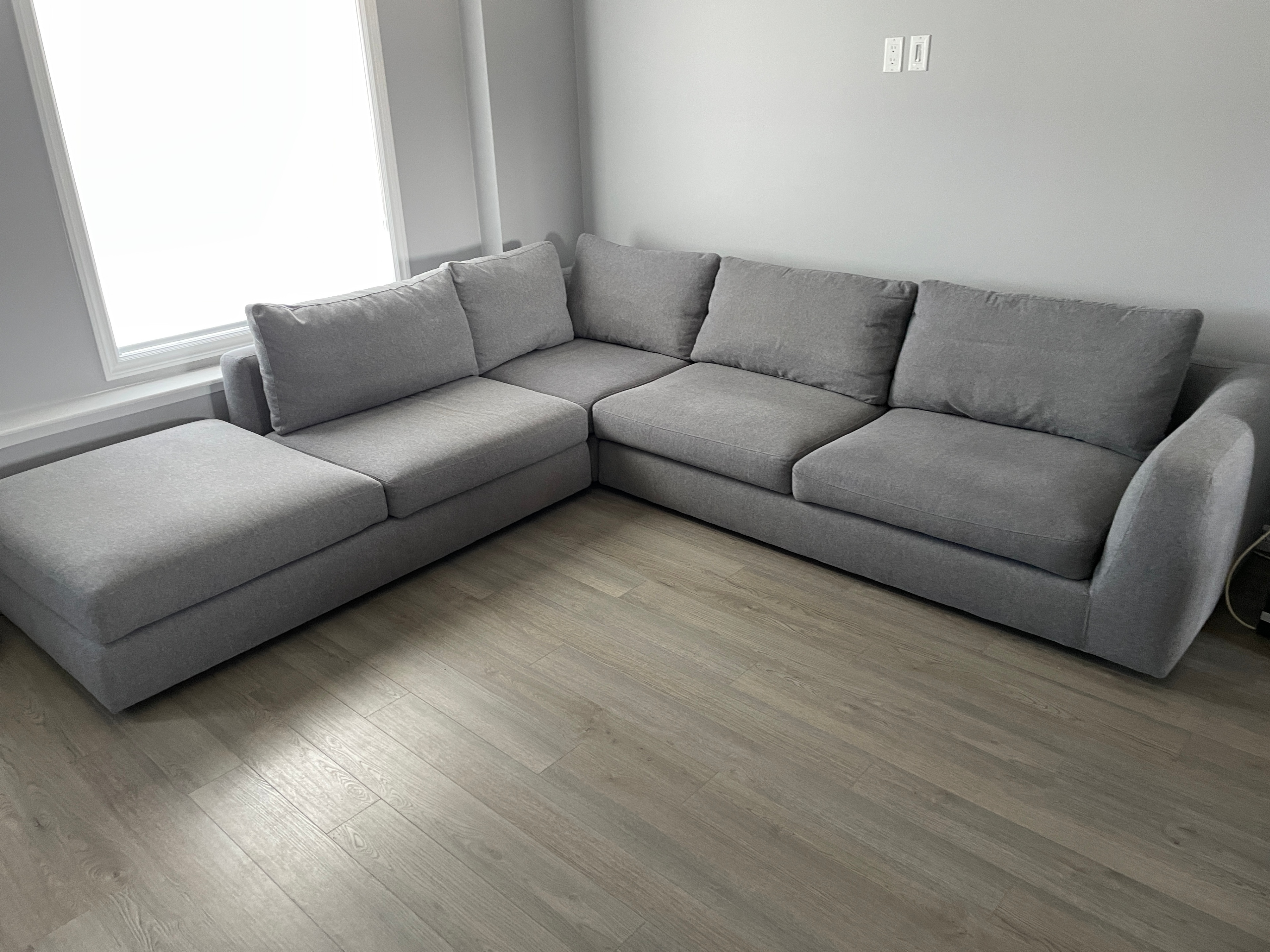 Moving Sale - EQ3 Cello Custom 3-Piece Sectional - photo 3