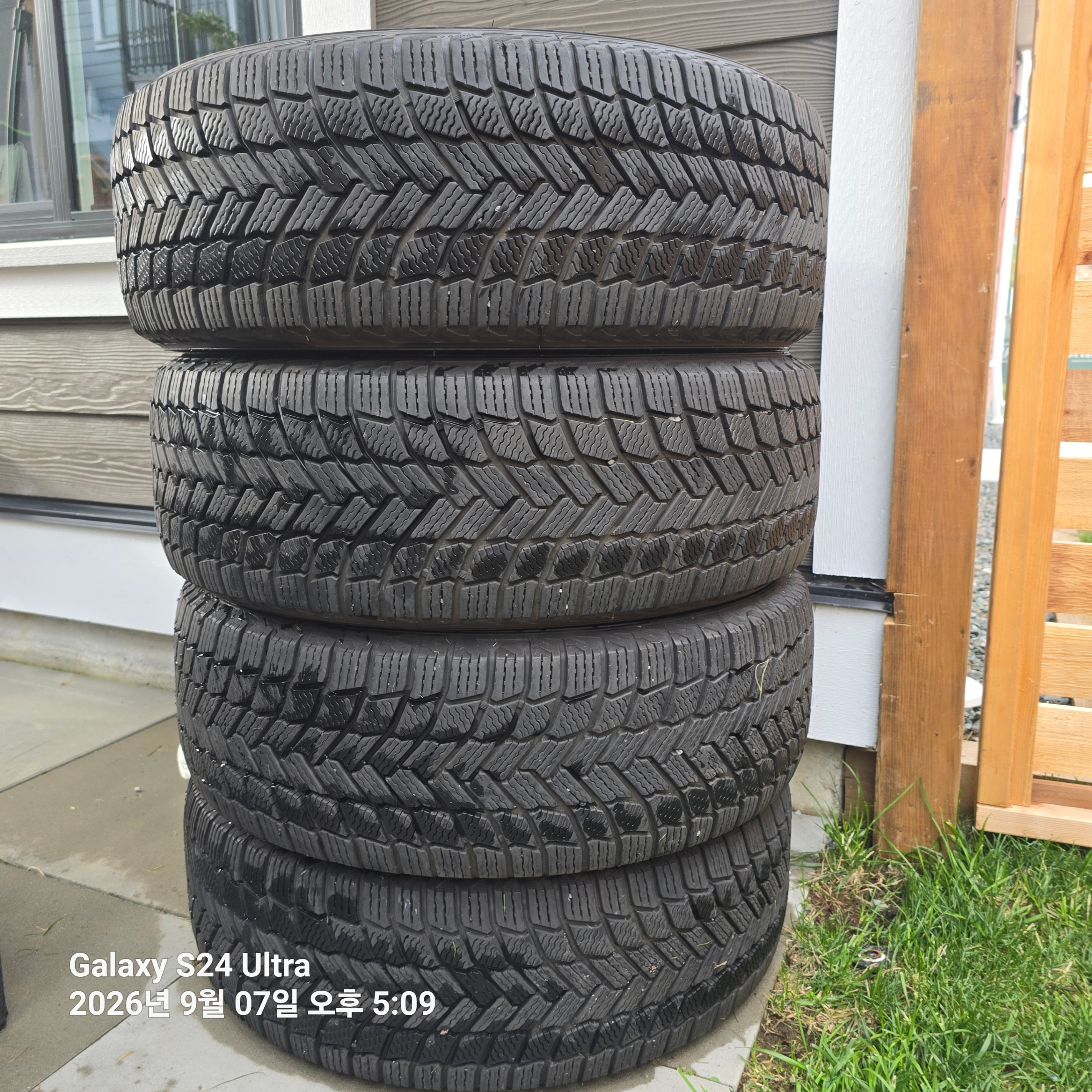 Winter tires, Set of 4 (Michelin)