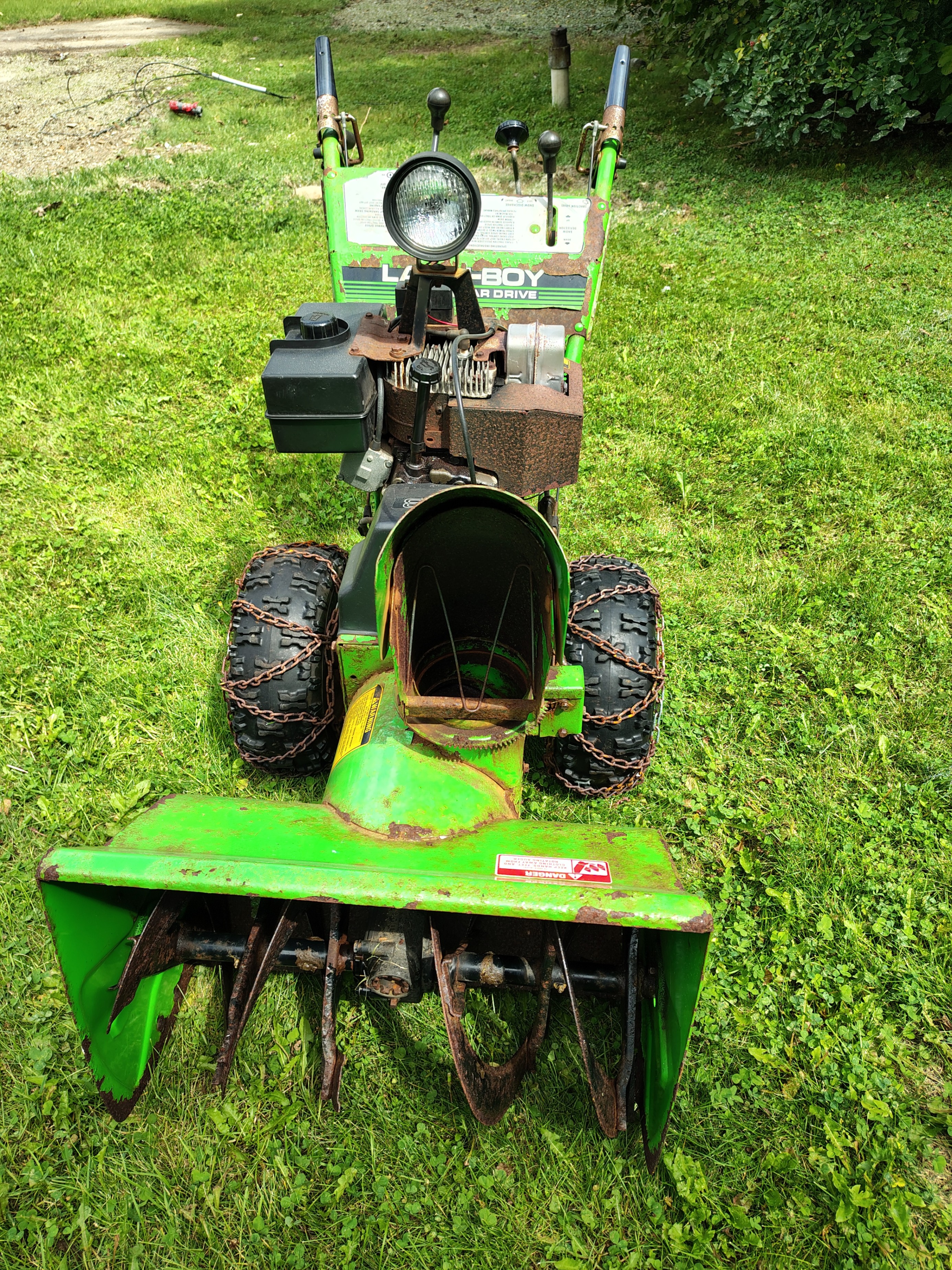 Lawn-Boy ST826 Snowblower 26” Width 8HP