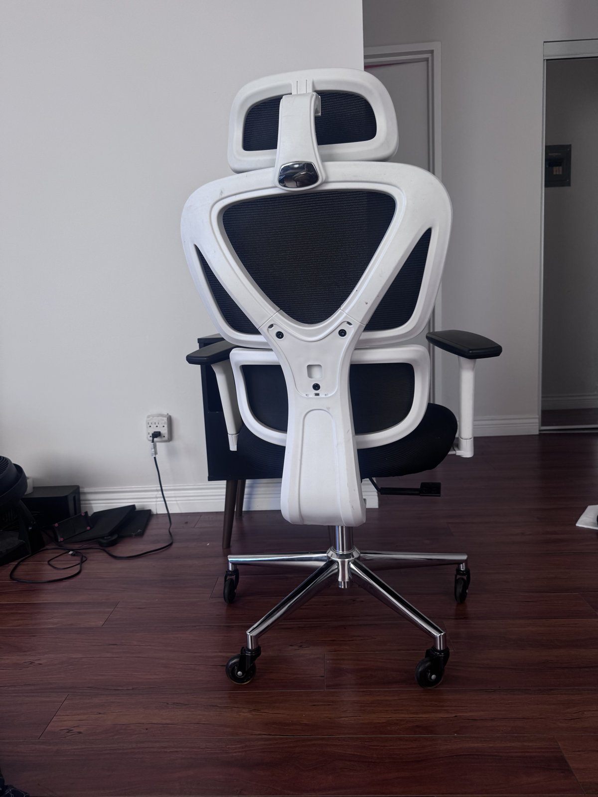Ergonomic Office Chair, Lumbar and Neck Support, Adjustable - photo 3
