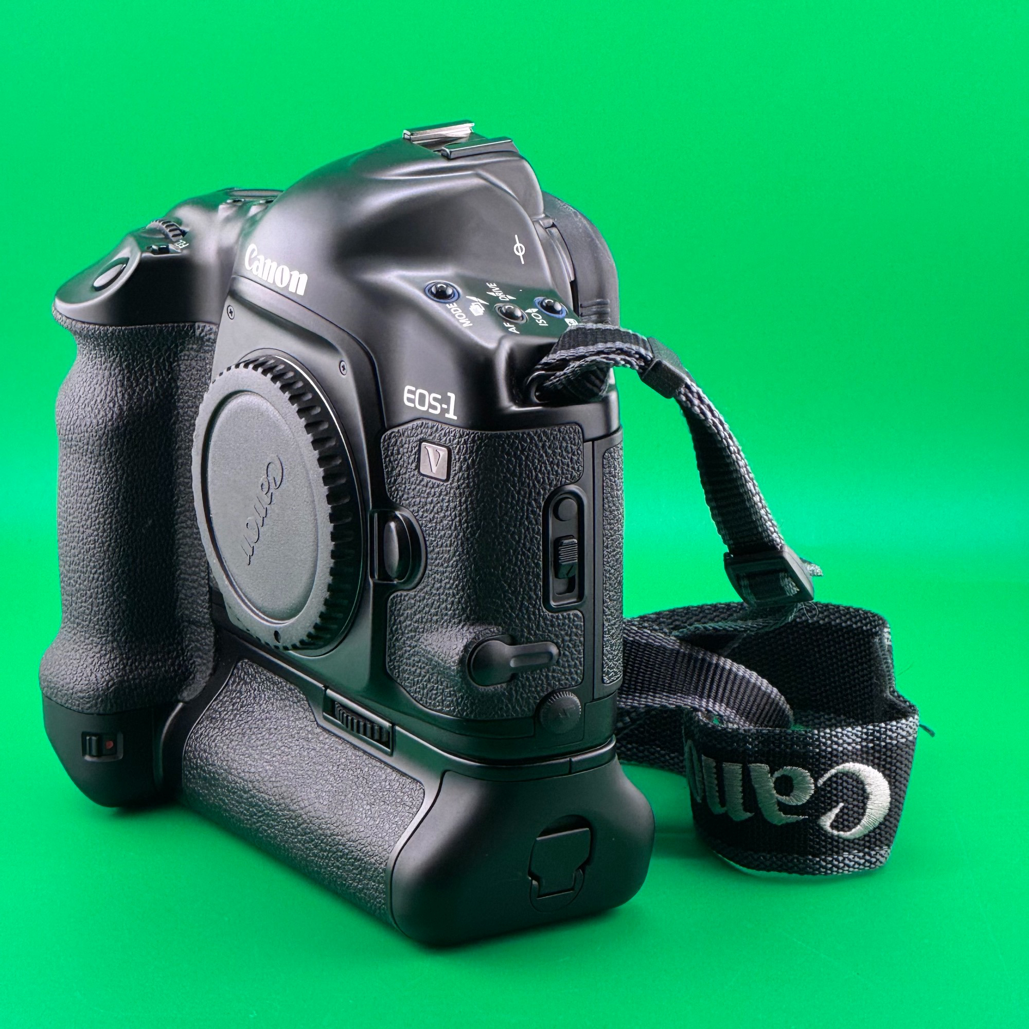 Canon EOS-1V - 35mm SLR Camera - With Power Drive Booster PB-... - photo 5