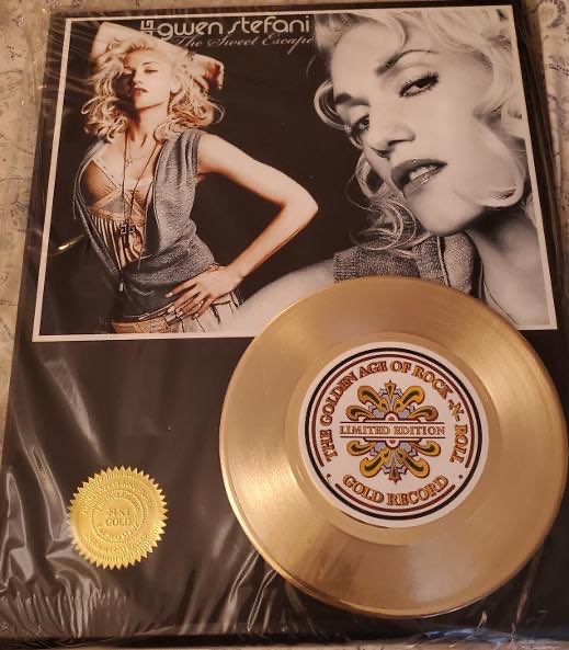 GWEN STEFANI SWEET ESCAPE 15X12 WALL PLAQUE