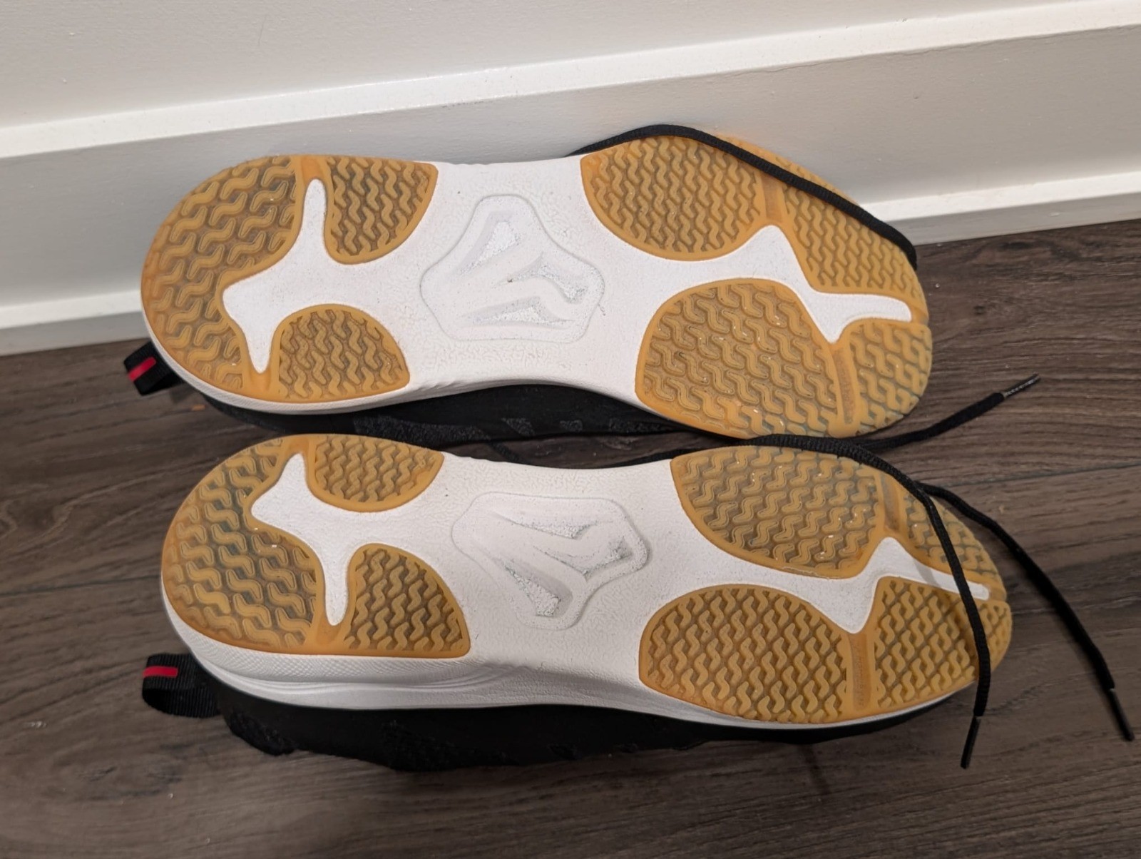 Decathlon Badminton Shoes – Men’s US 11 / EU 45 – Black - photo 3