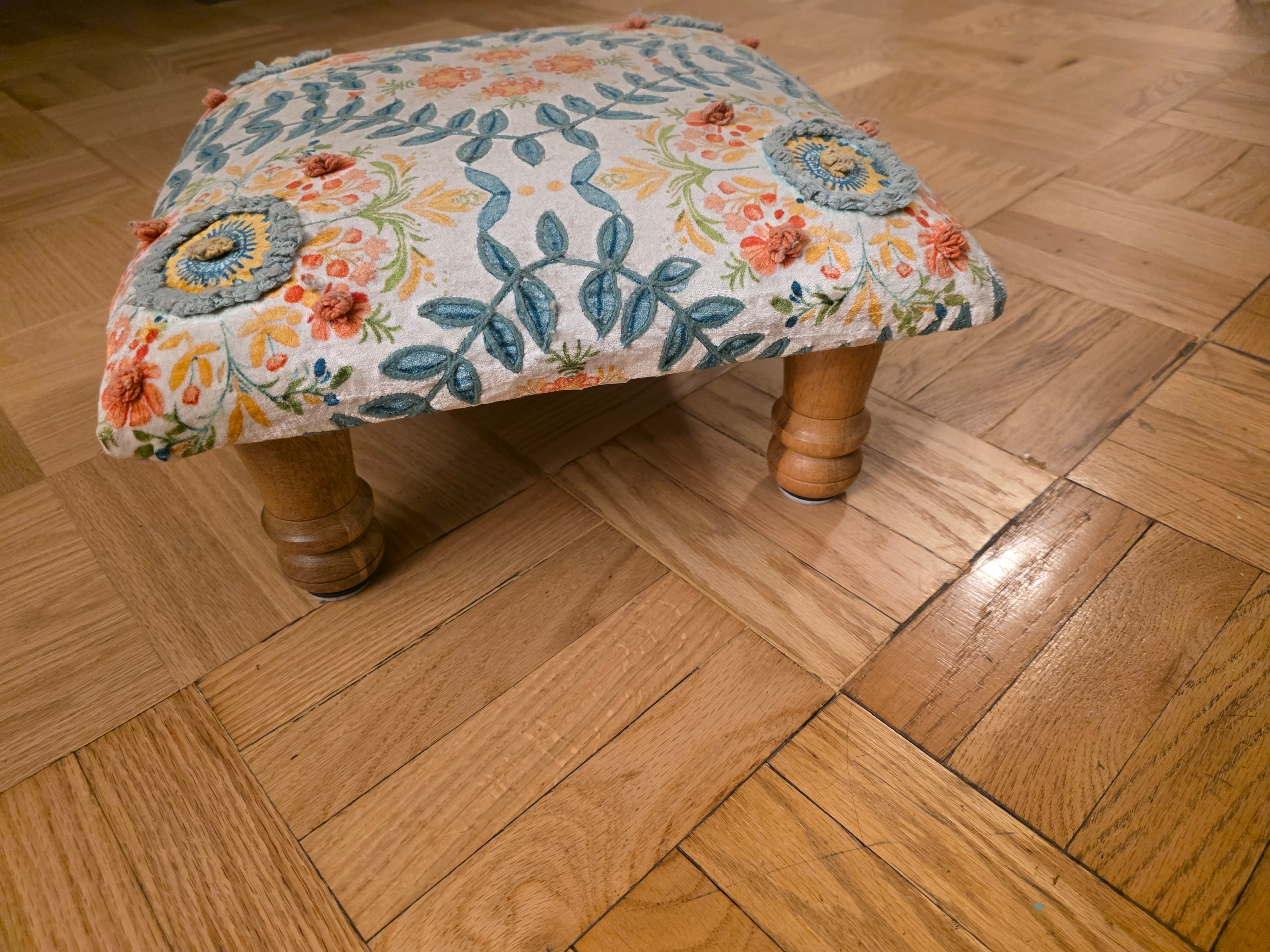 Decorative Footrest/Stool - Made in India - photo 2