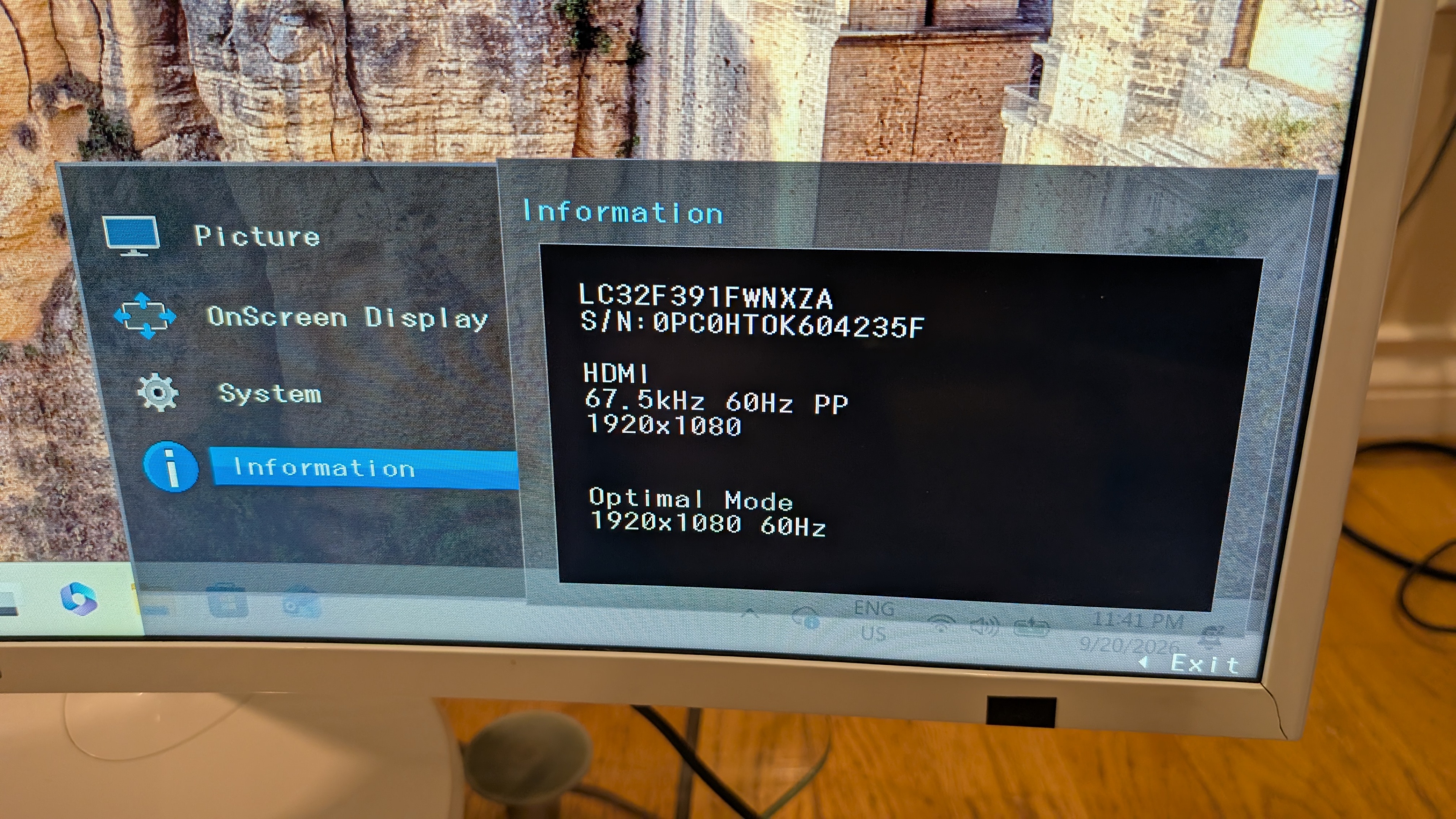 Samsung 32" Monitor - photo 4