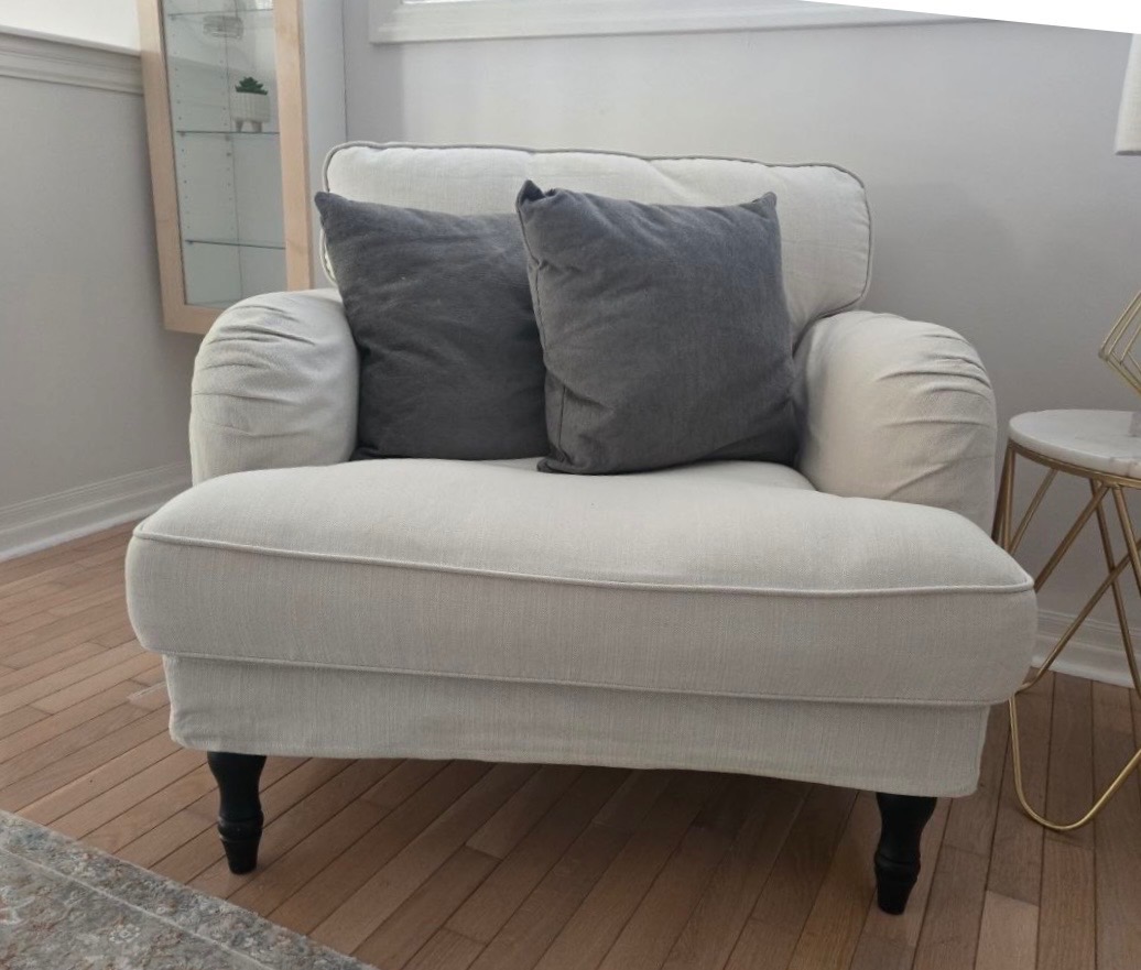 White Ikea Armchair - photo 2
