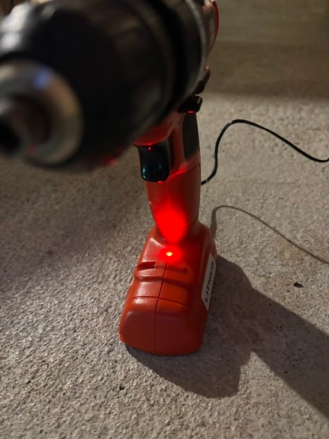 Black & Decker 7.2V Lithium Cordless Drill/Driver - photo 2