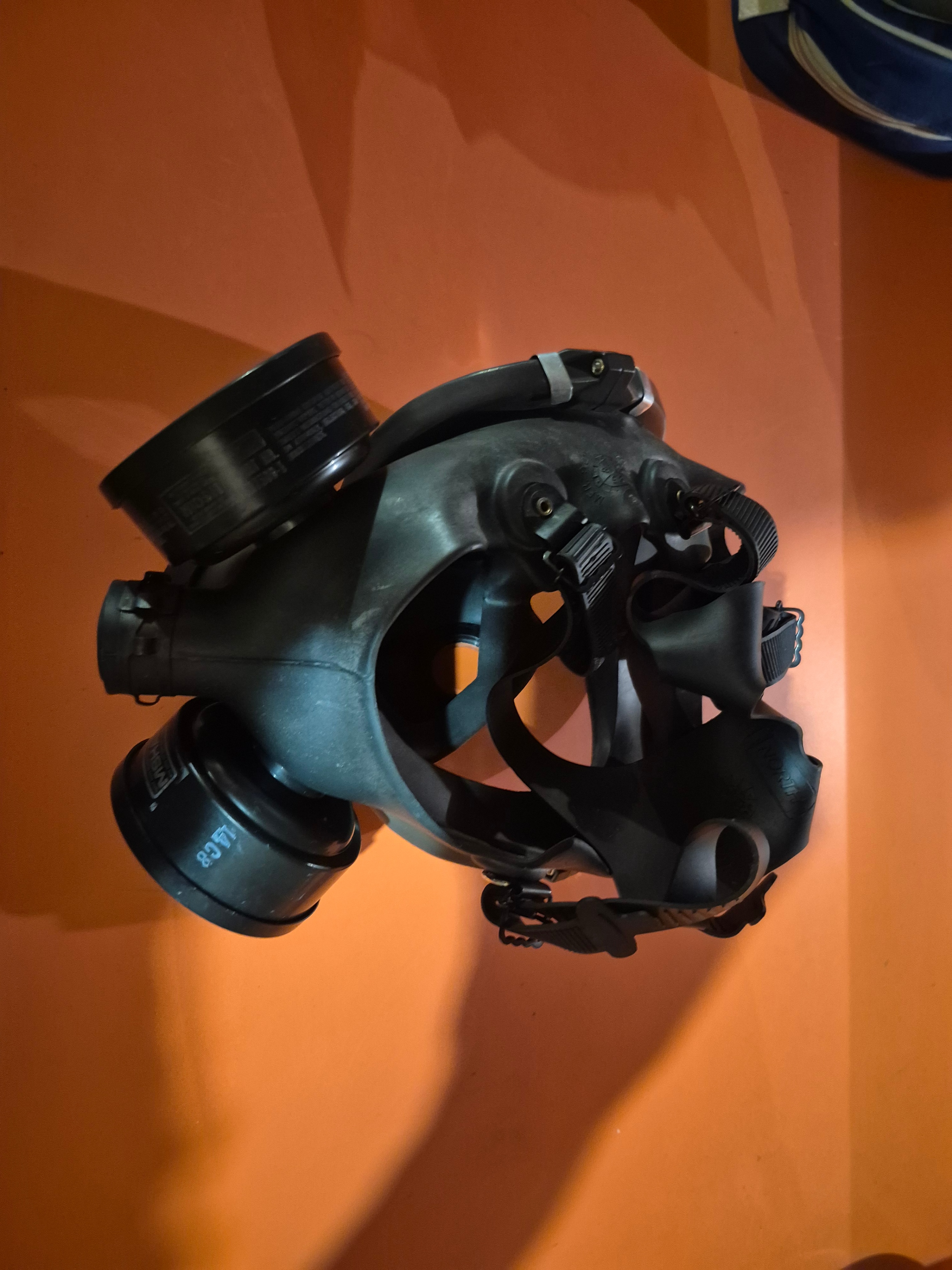 North 7600-8 Full Face Respirator - photo 2