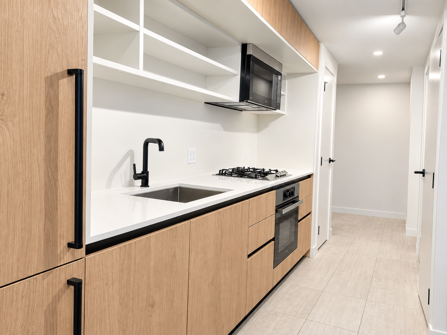 2 BED+DEN AT JOYCE SKYTRAIN - A/C, BALCONY, GYM + STUDY ROOMS - photo 3