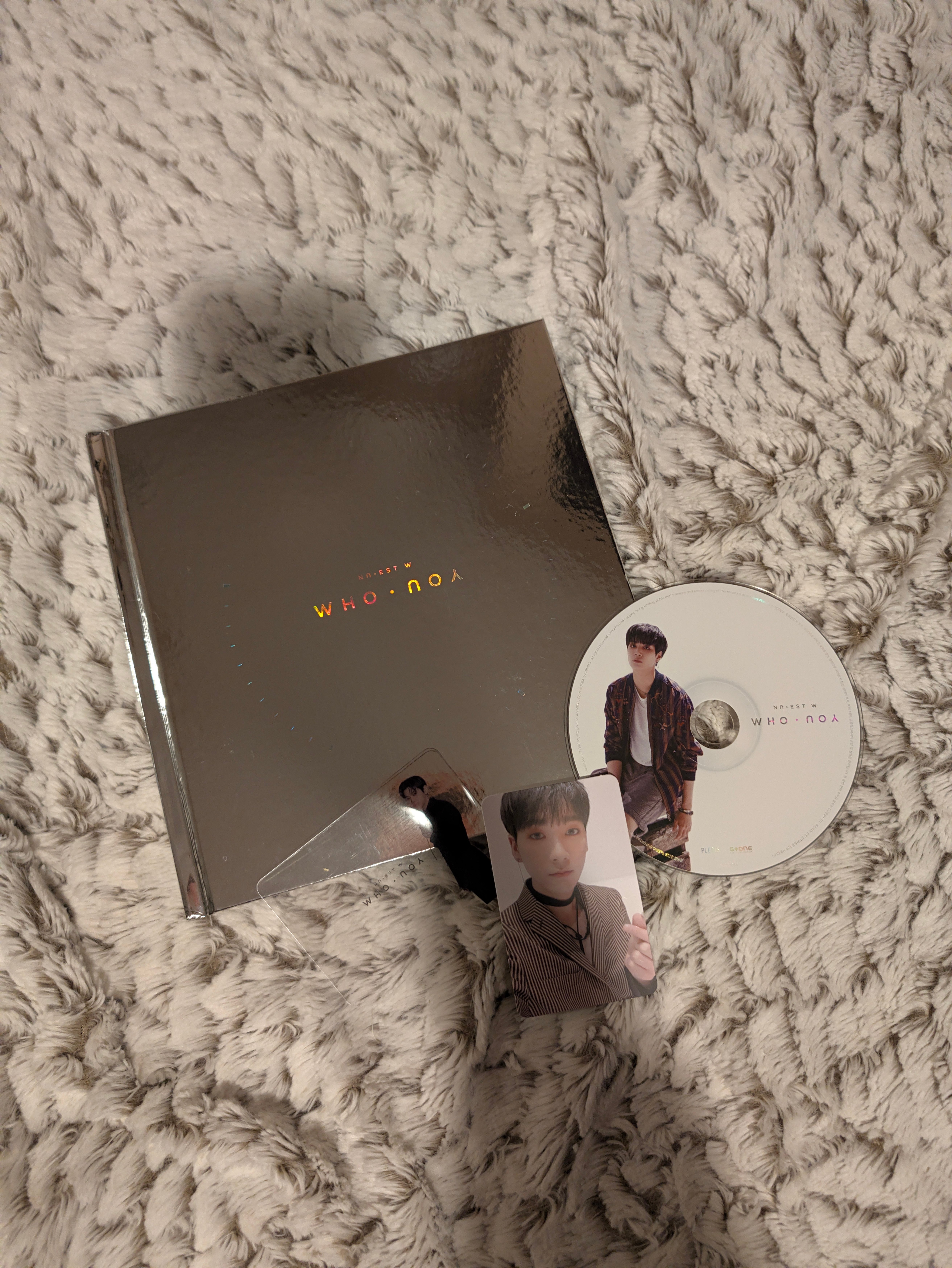 NU'EST W WHO, YOU – JR CD, Aron PC + Ren Clear Card
