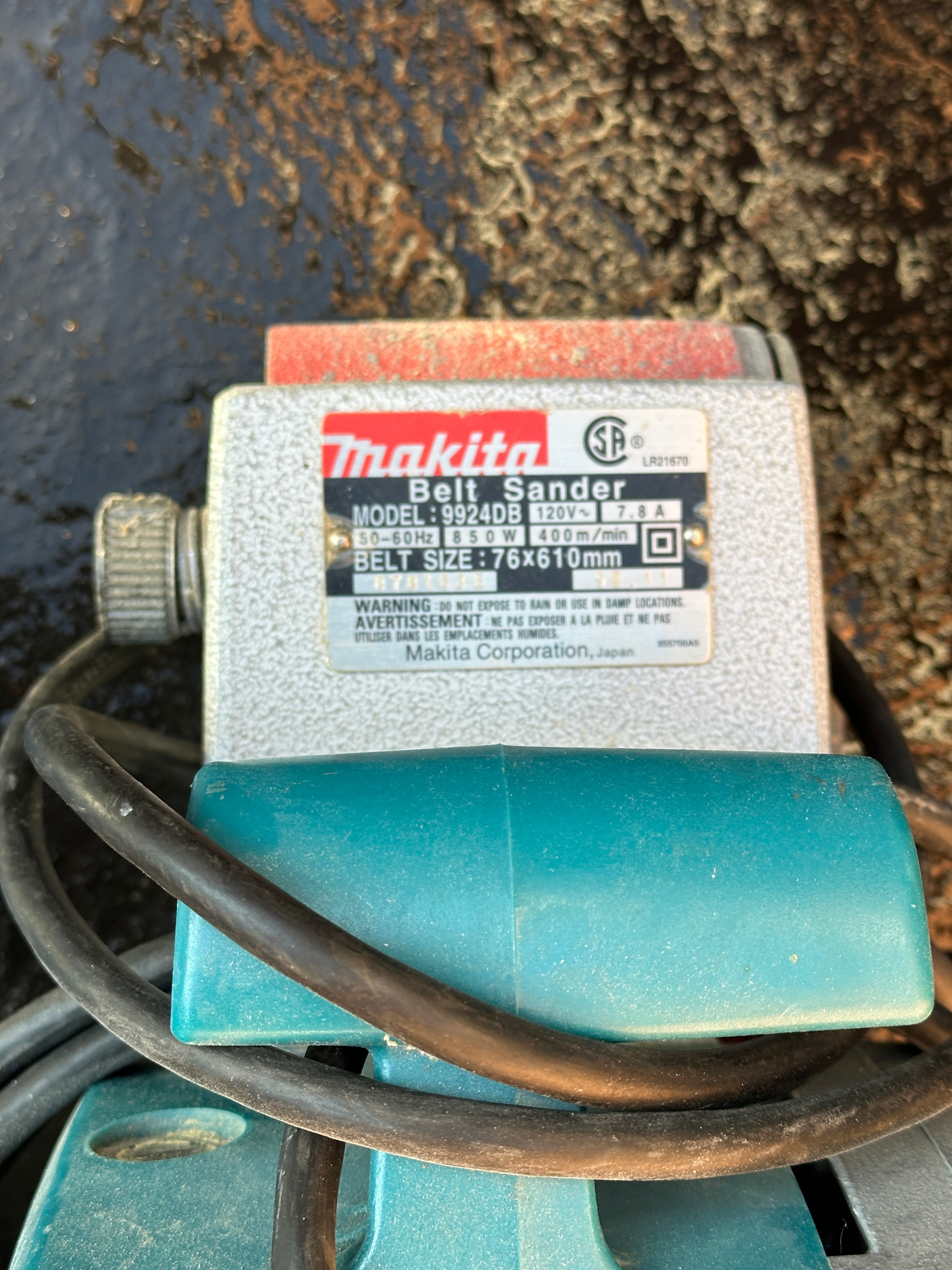 Makita 3-inch x 24-inch Heavy Duty Belt Sander (Model 9924DB) - photo 4