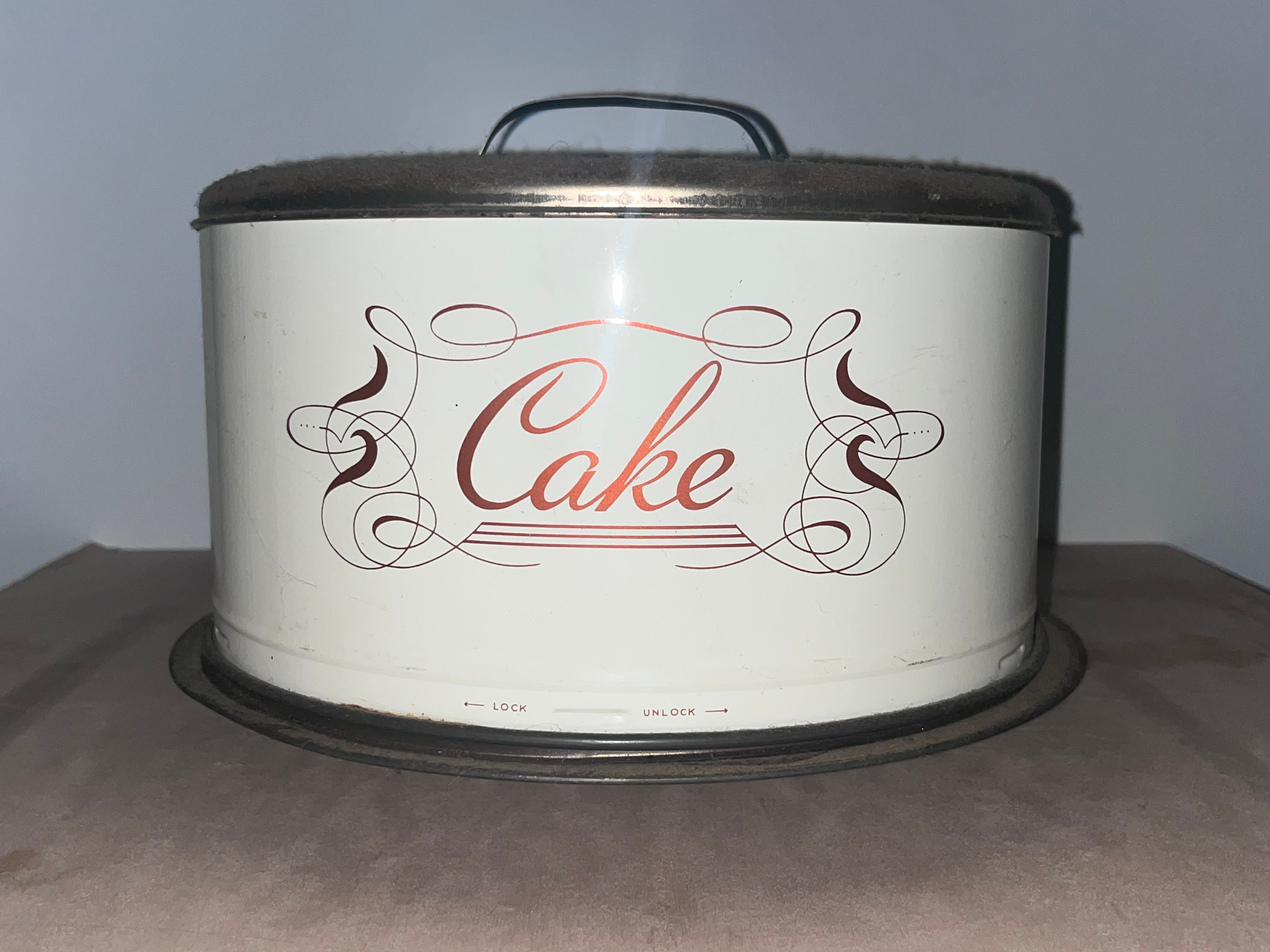 VINTAGE CAKE TIN