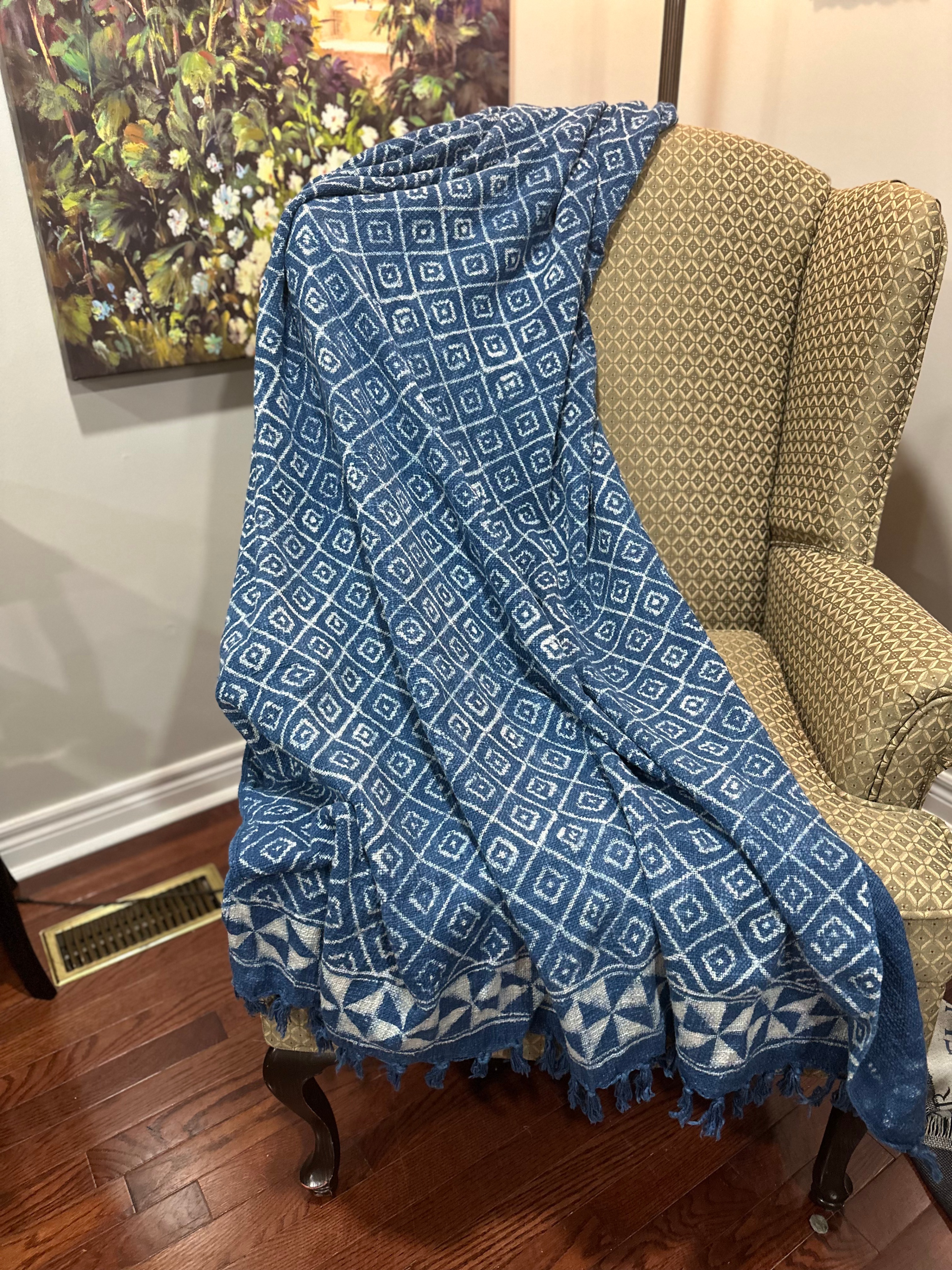 Brand New • Throw Blanket • Soft Reversible Fabric • Steal Deal - photo 4